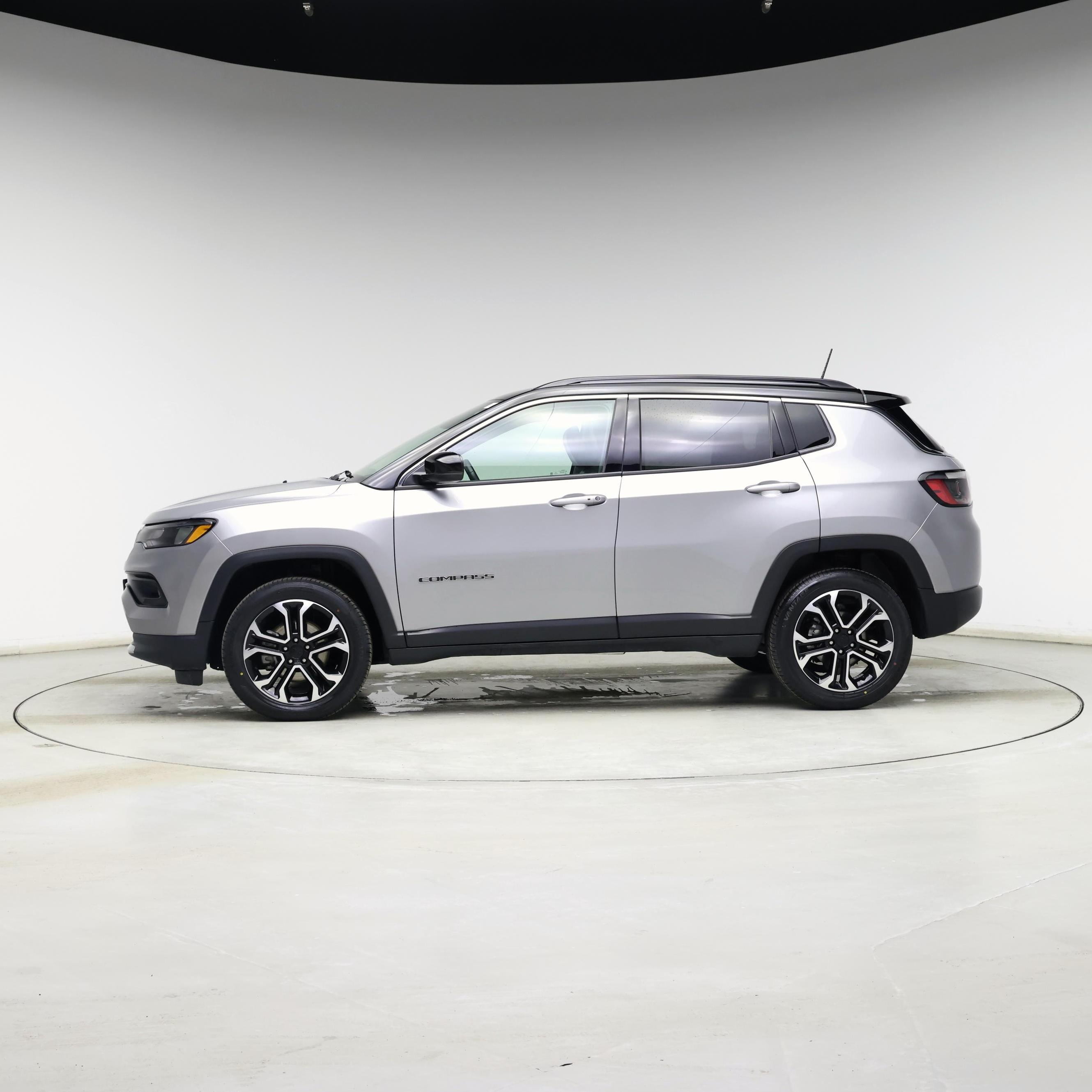 Thumbnail: 2022 Jeep Compass - 3