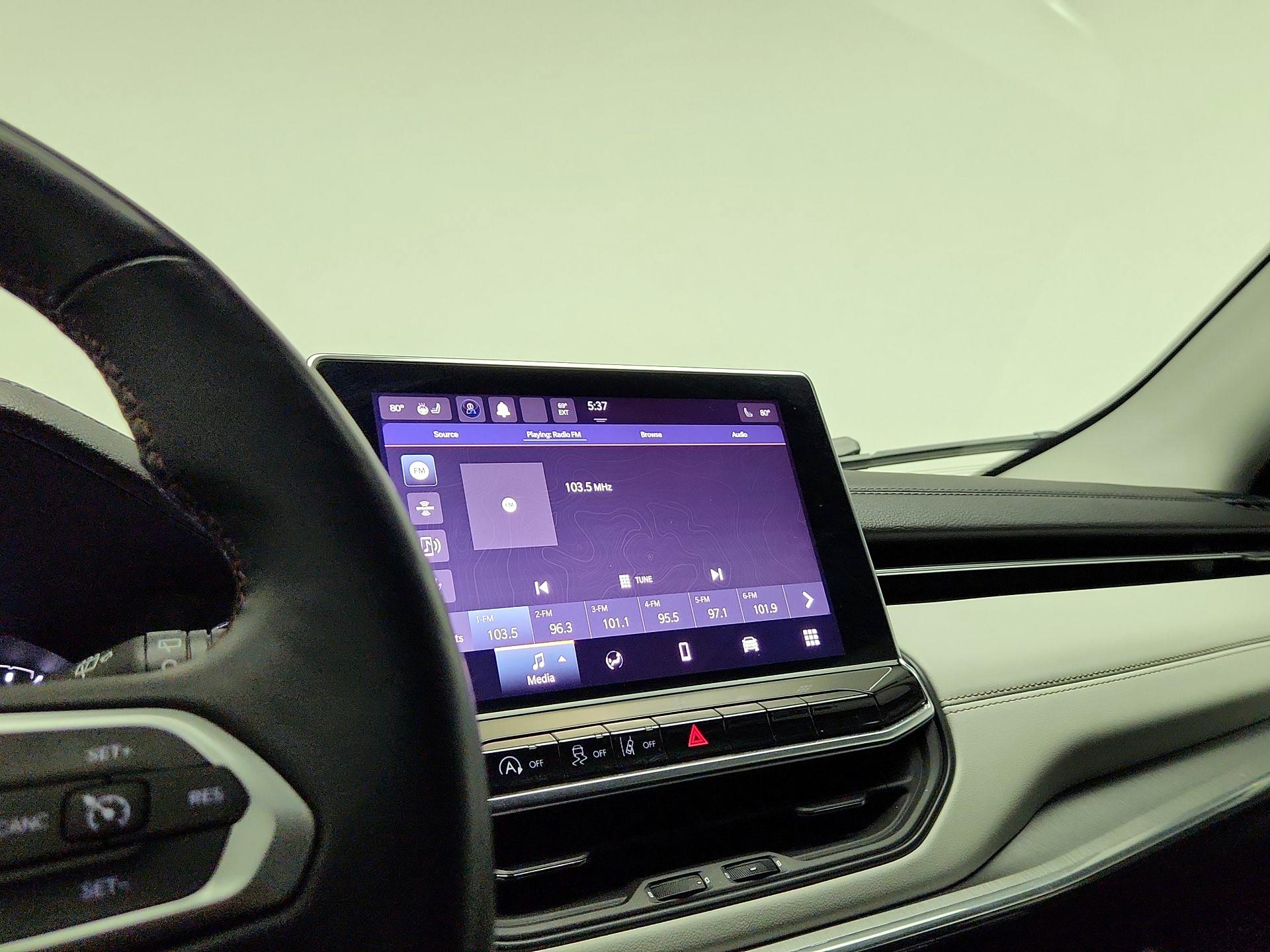 Thumbnail: 2022 Jeep Compass - 15