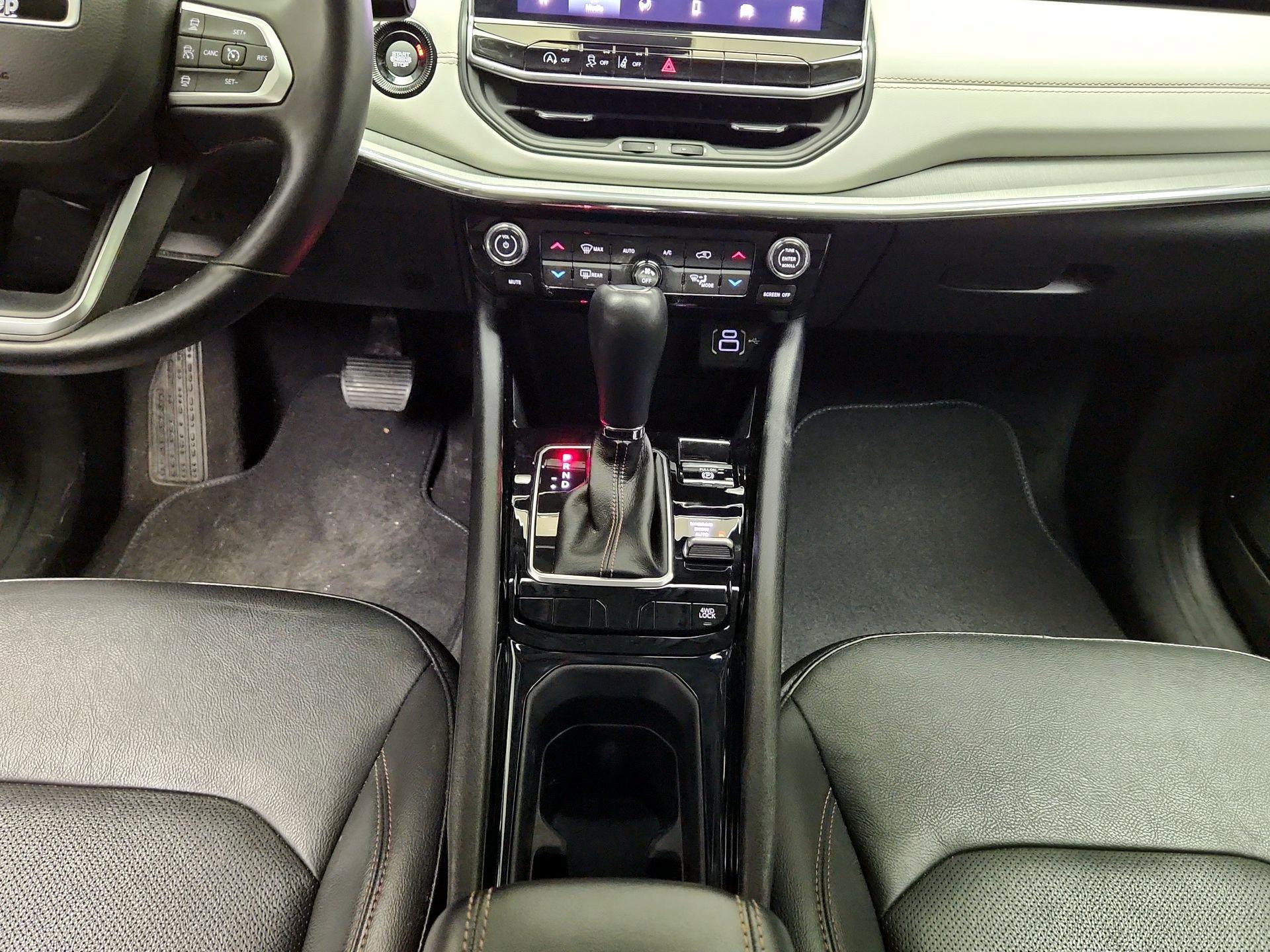 Thumbnail: 2022 Jeep Compass - 17