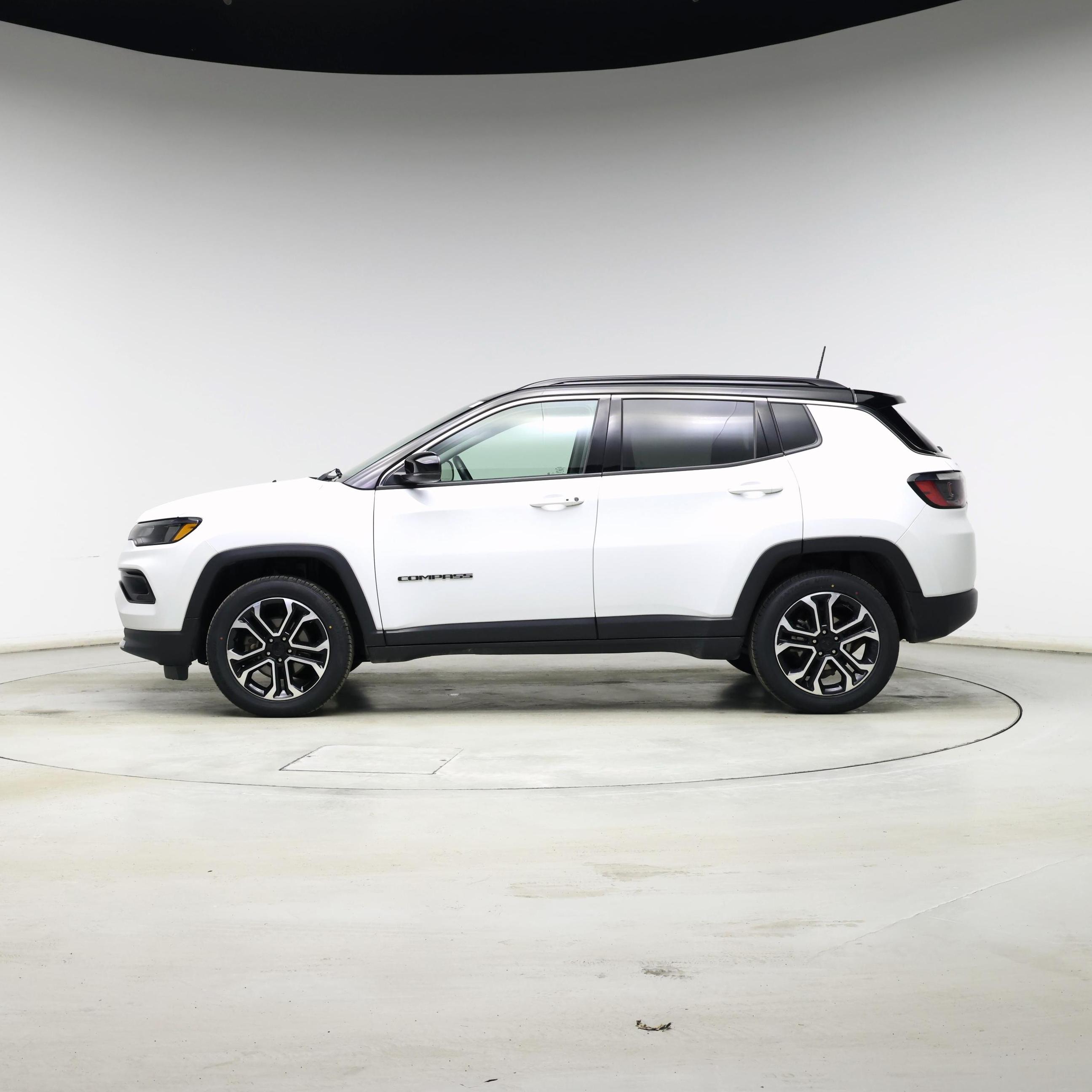 Thumbnail: 2022 Jeep Compass - 3
