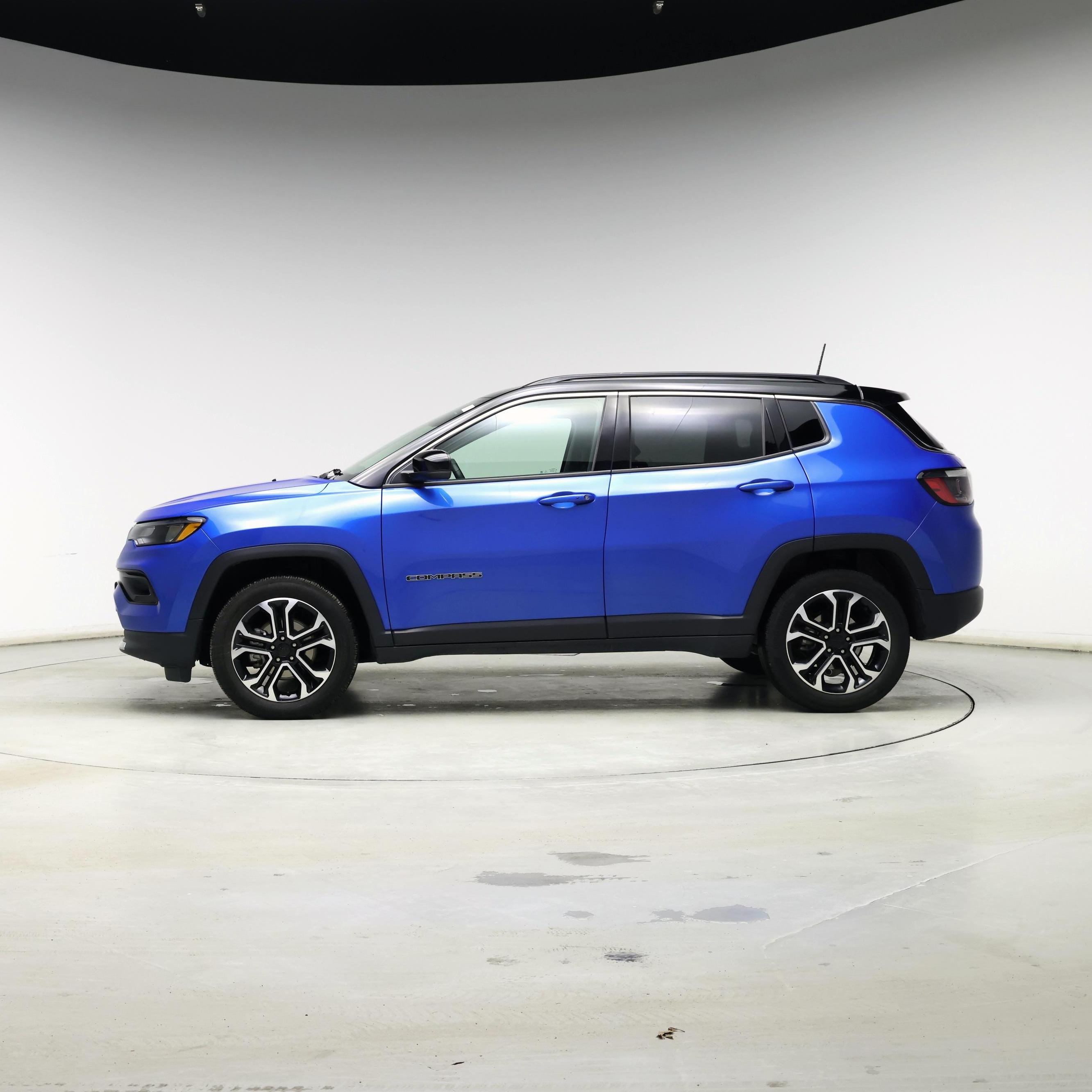 Thumbnail: 2022 Jeep Compass - 3