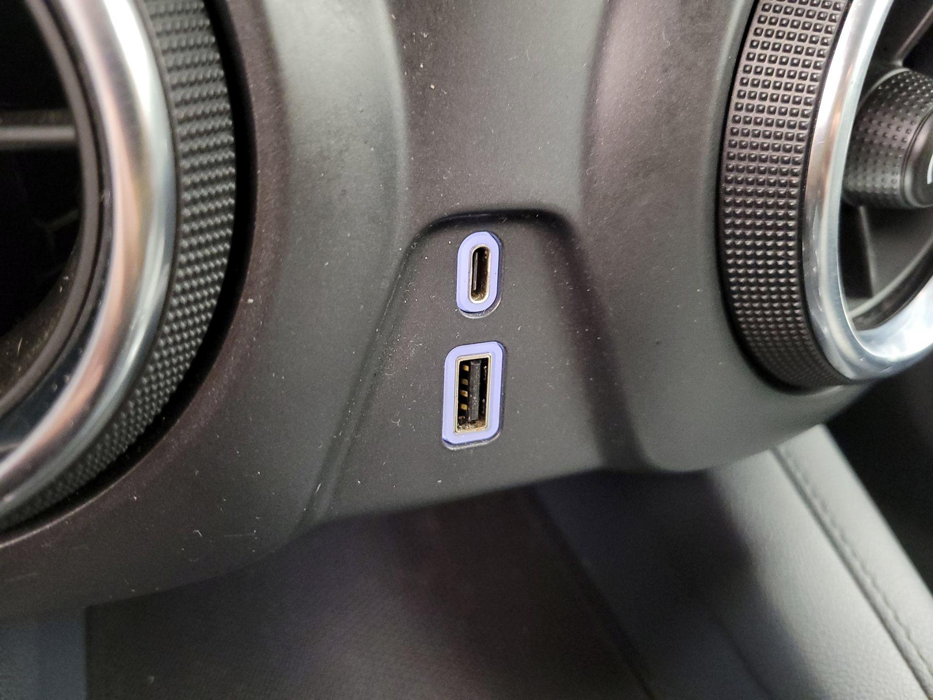 Thumbnail: 2021 Chevrolet Blazer - 18