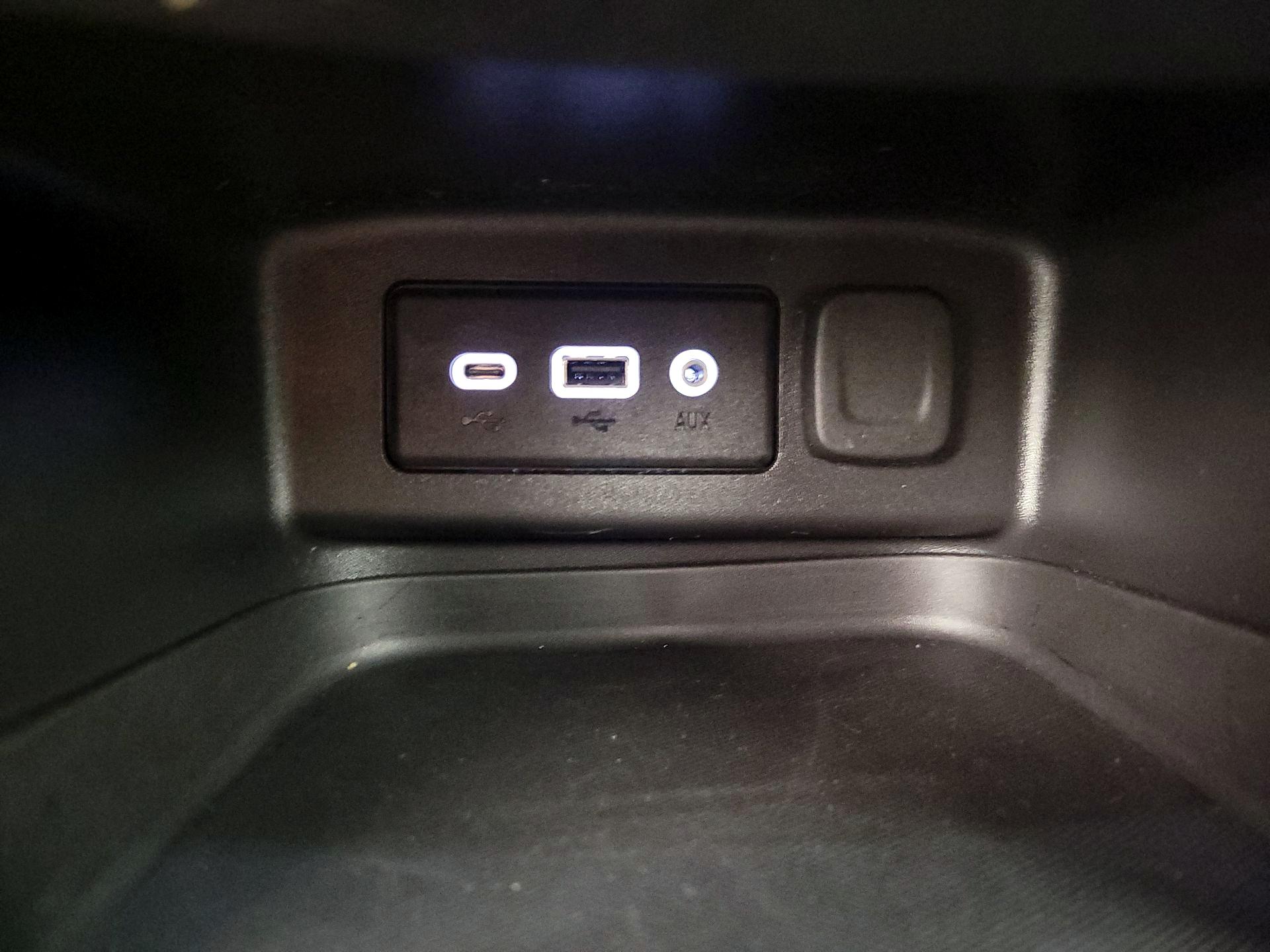 Thumbnail: 2023 Chevrolet Equinox - 18