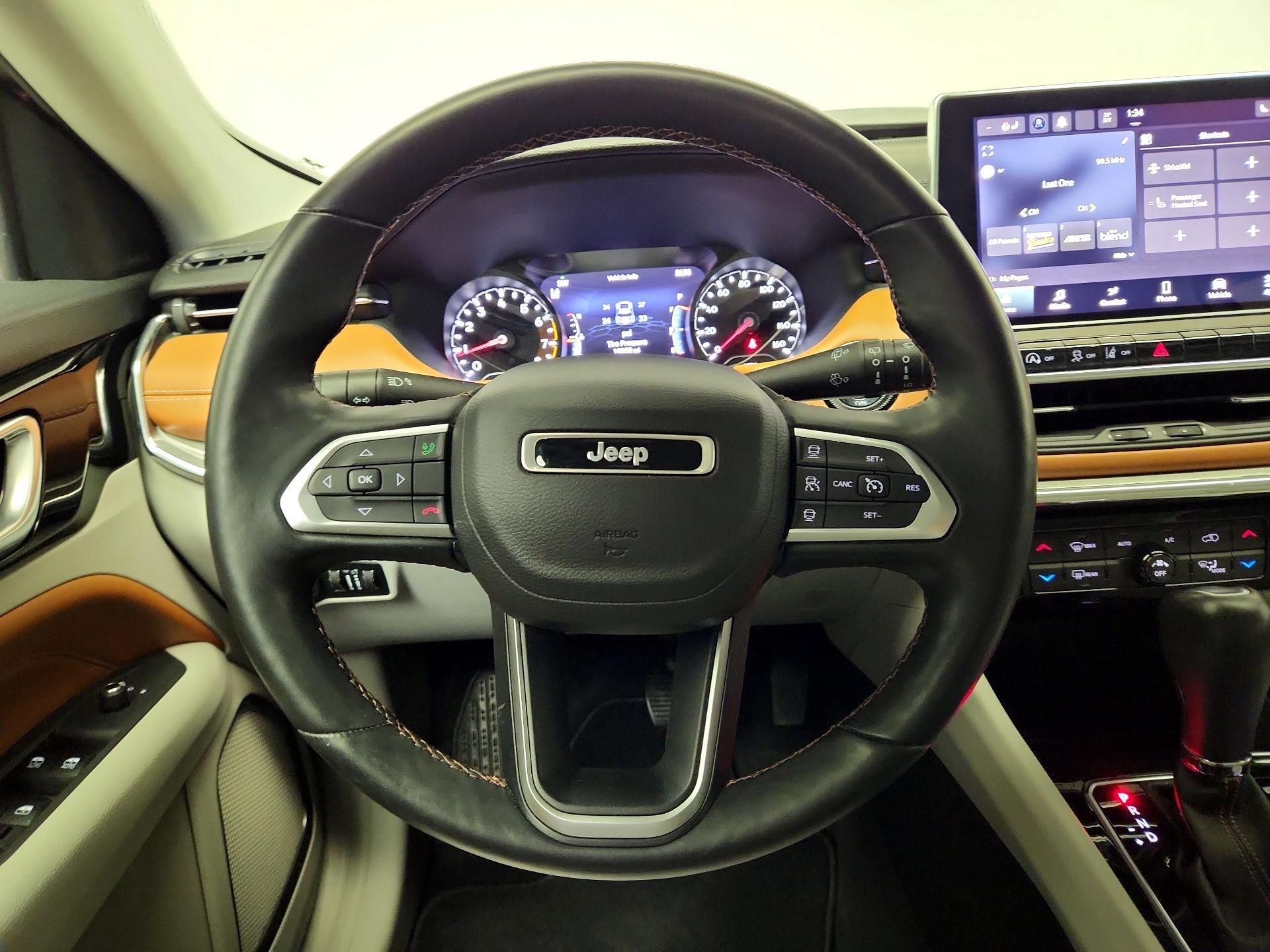 Thumbnail: 2022 Jeep Compass - 10