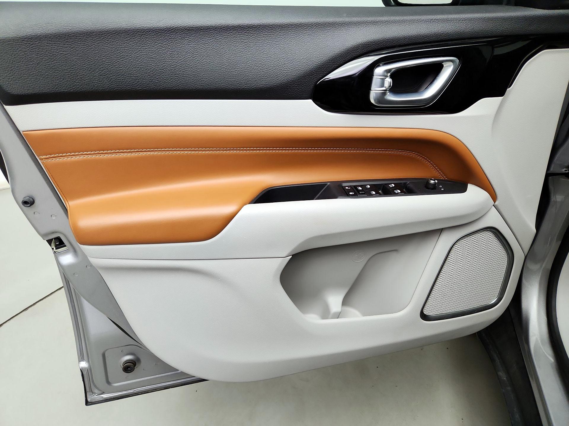 Thumbnail: 2022 Jeep Compass - 12