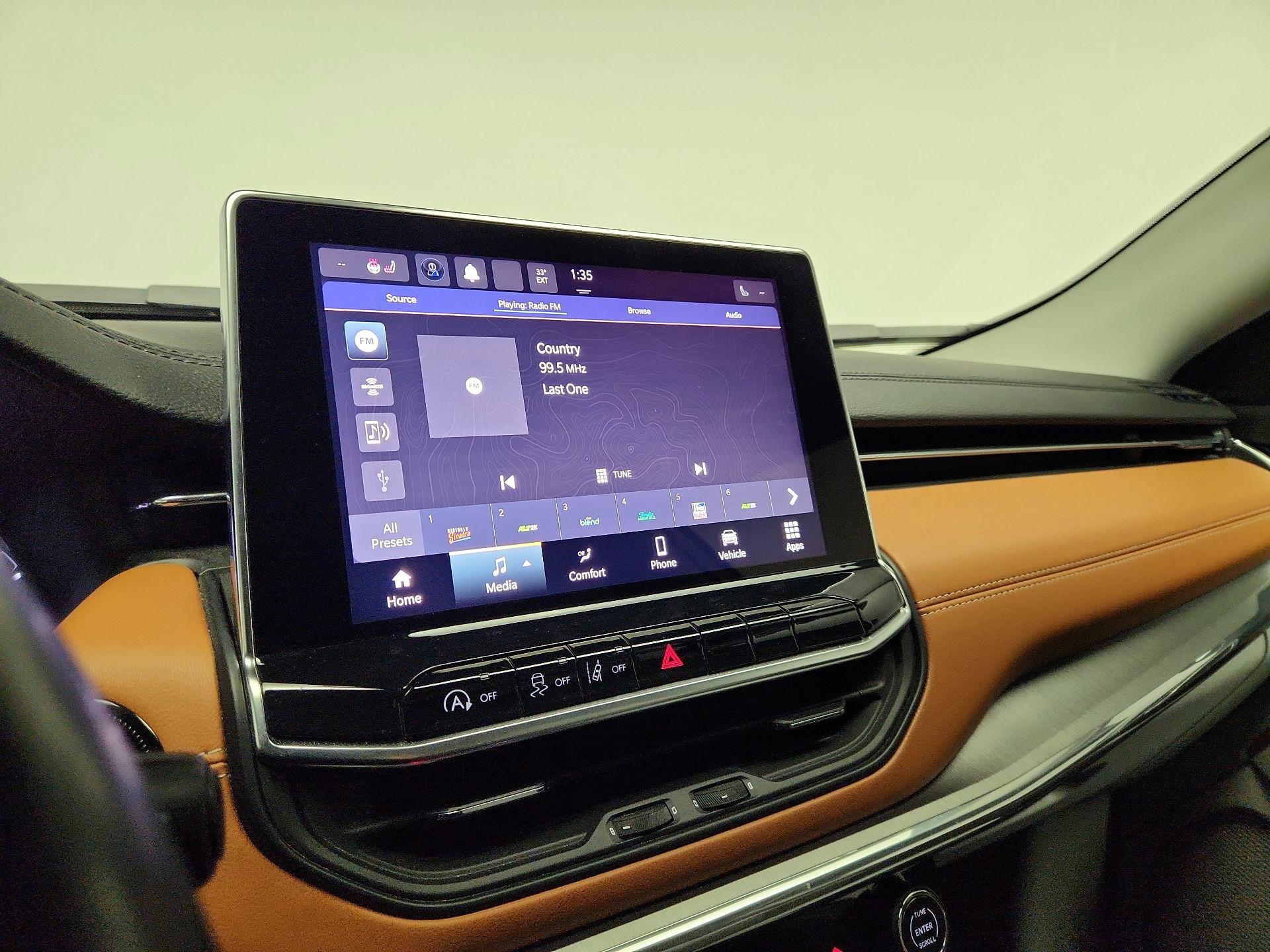 Thumbnail: 2022 Jeep Compass - 15