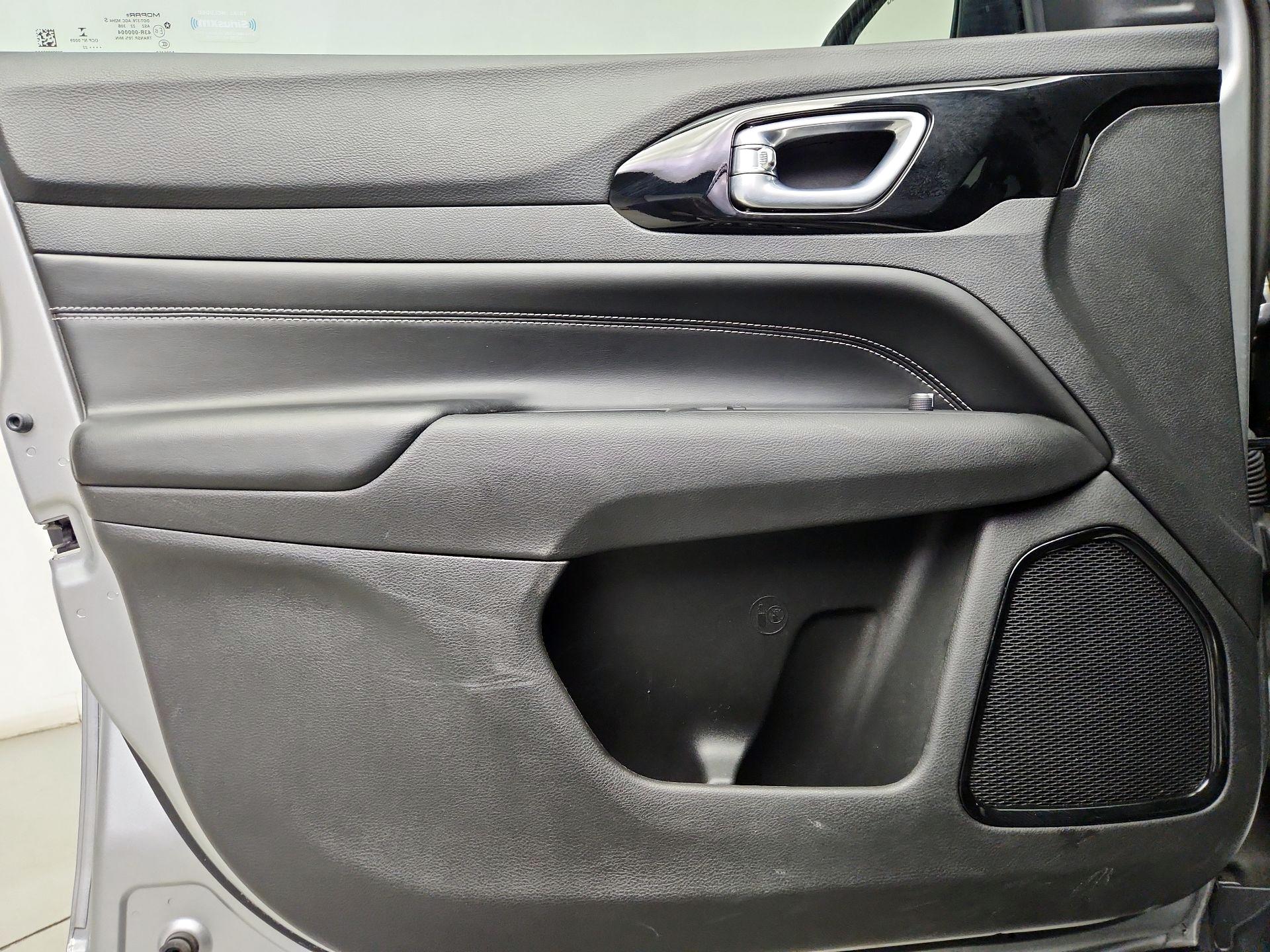 Thumbnail: 2022 Jeep Compass - 12