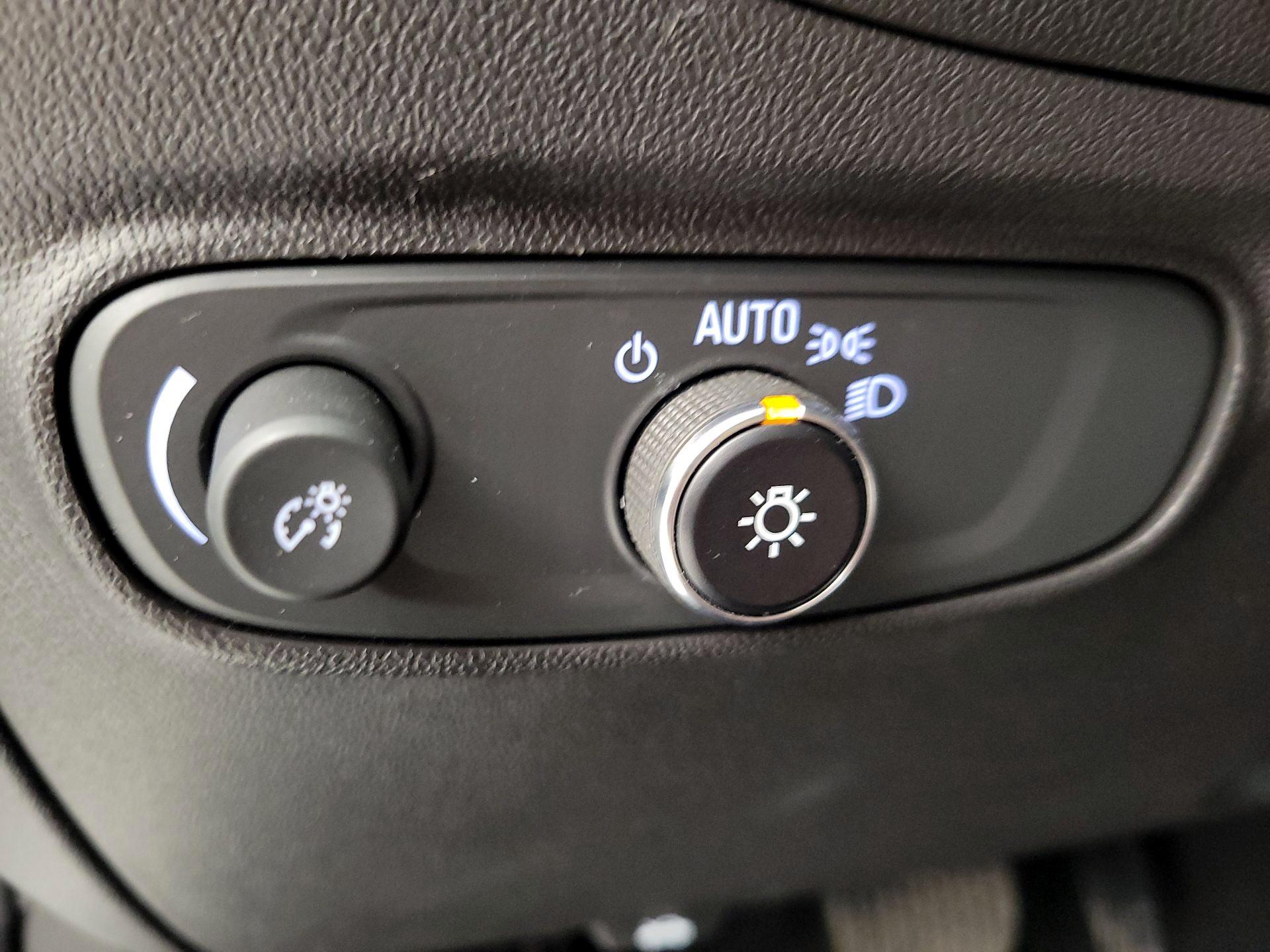 Thumbnail: 2023 Chevrolet Equinox - 13