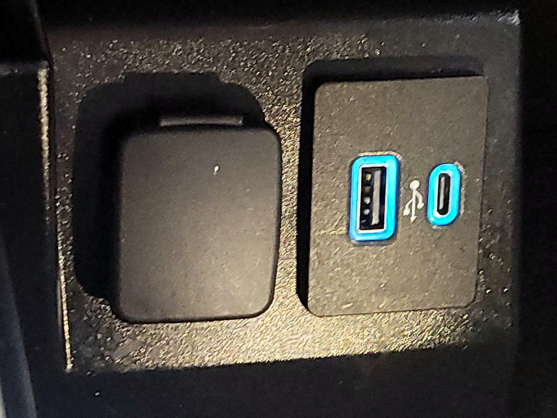 Thumbnail: 2023 Ford Explorer - 19