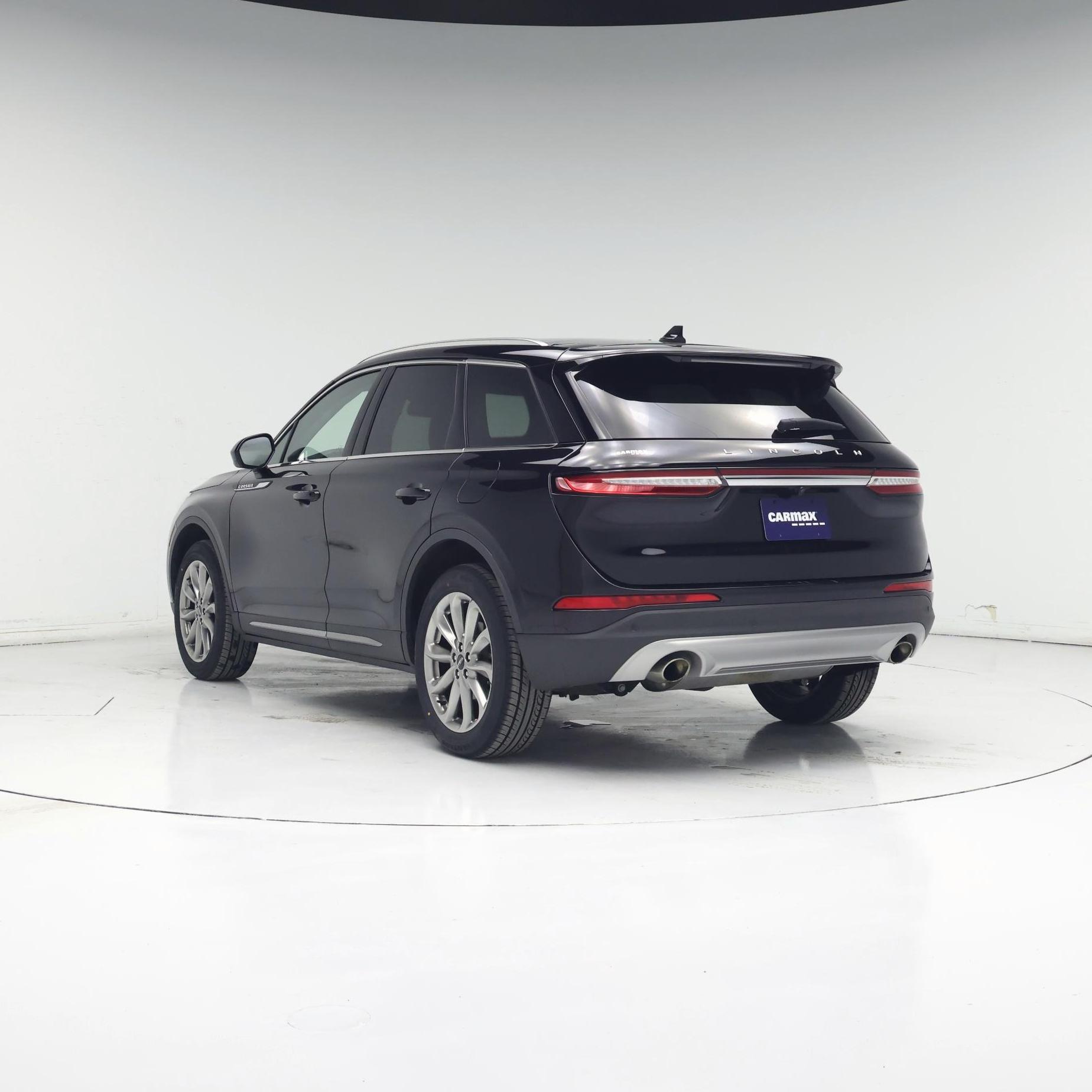 Thumbnail: 2022 Lincoln Corsair - 2