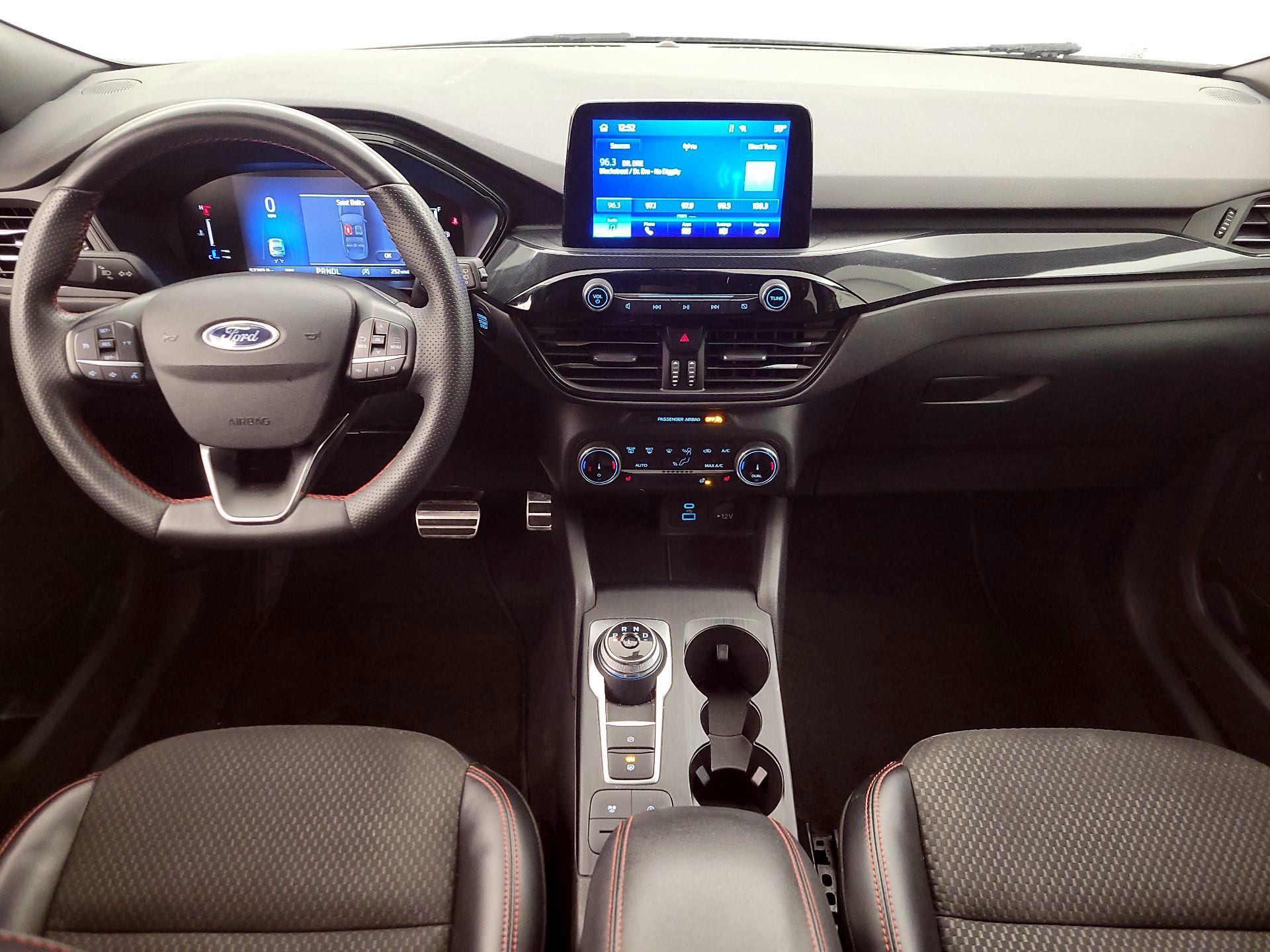 Thumbnail: 2023 Ford Escape - 9