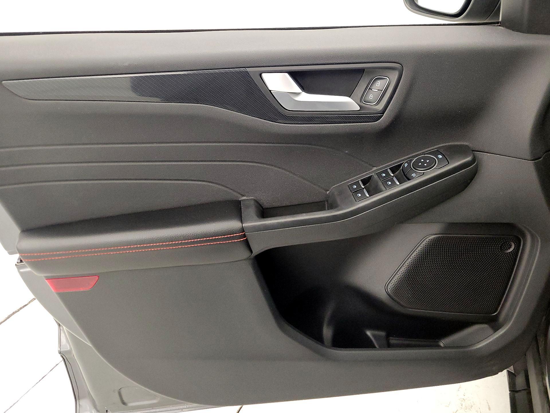 Thumbnail: 2023 Ford Escape - 12