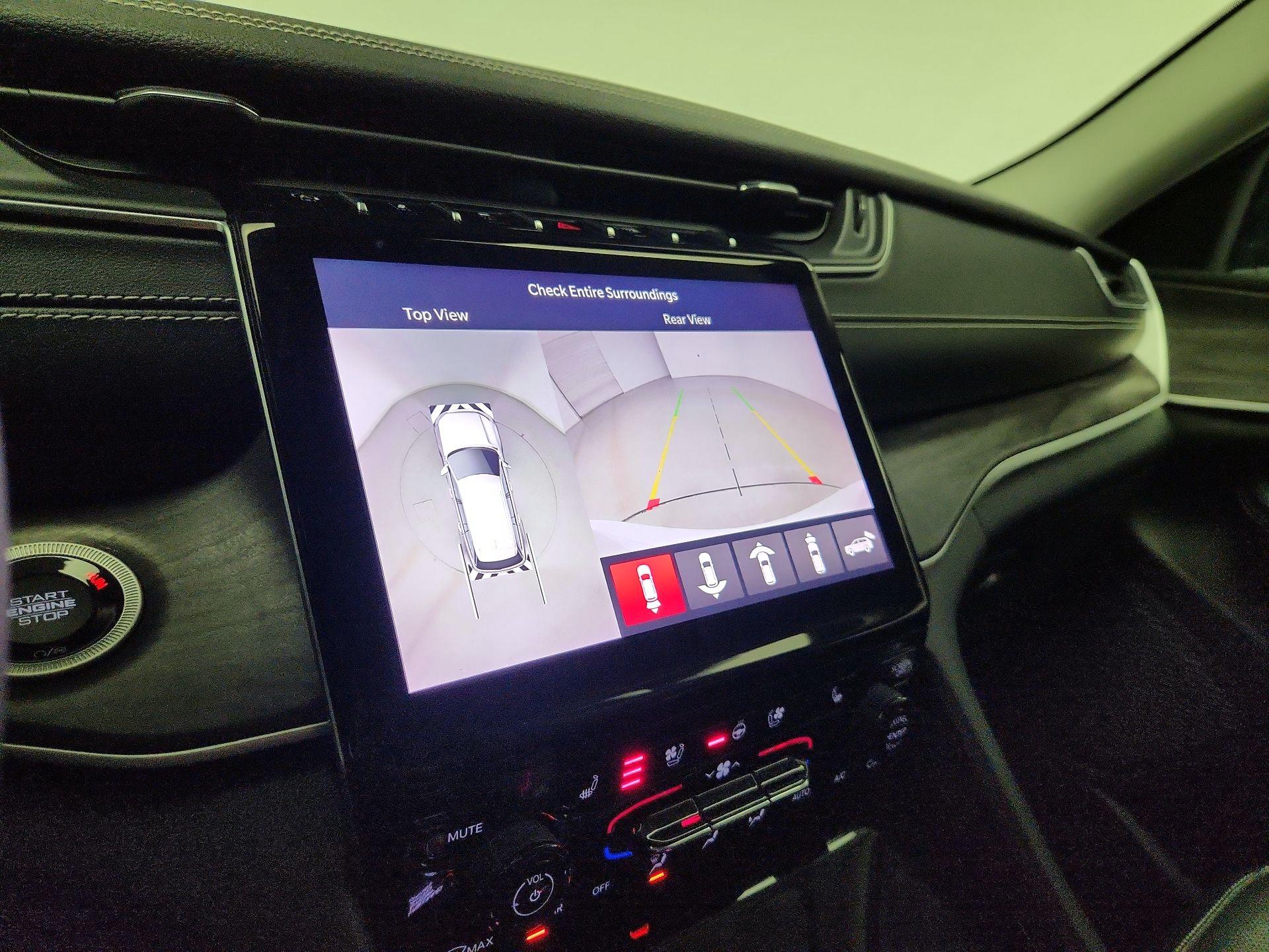 Thumbnail: 2023 Jeep Grand Cherokee - 15