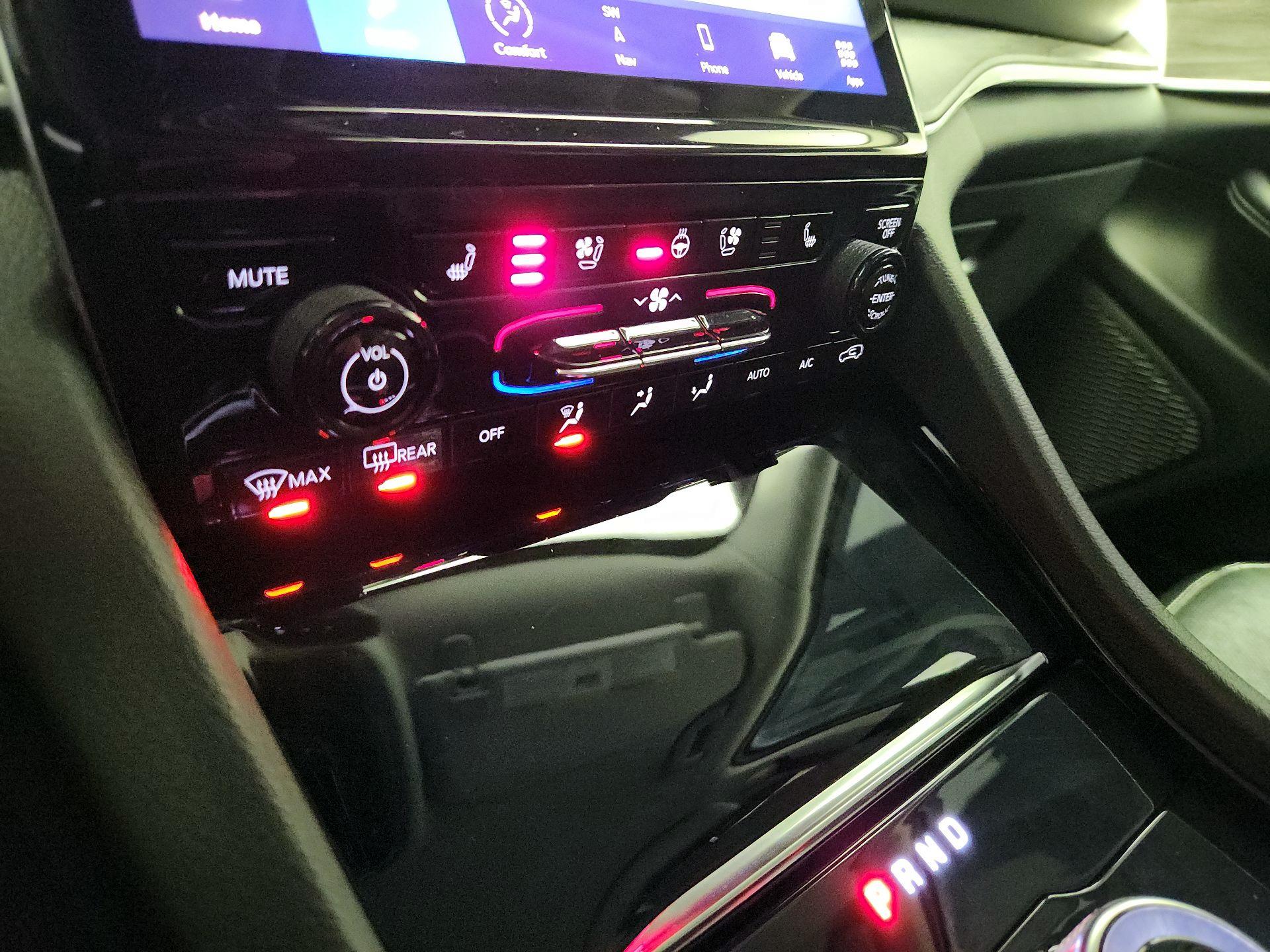 Thumbnail: 2023 Jeep Grand Cherokee - 17