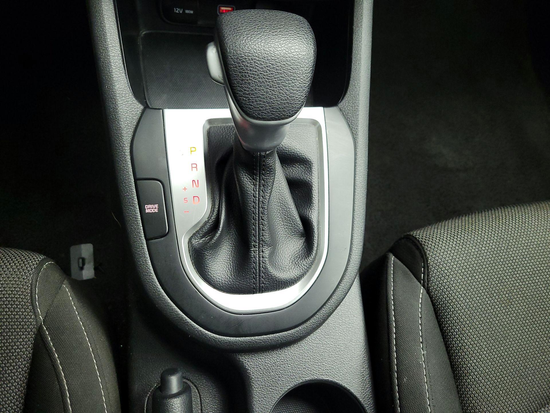 Thumbnail: 2023 Kia Forte - 15