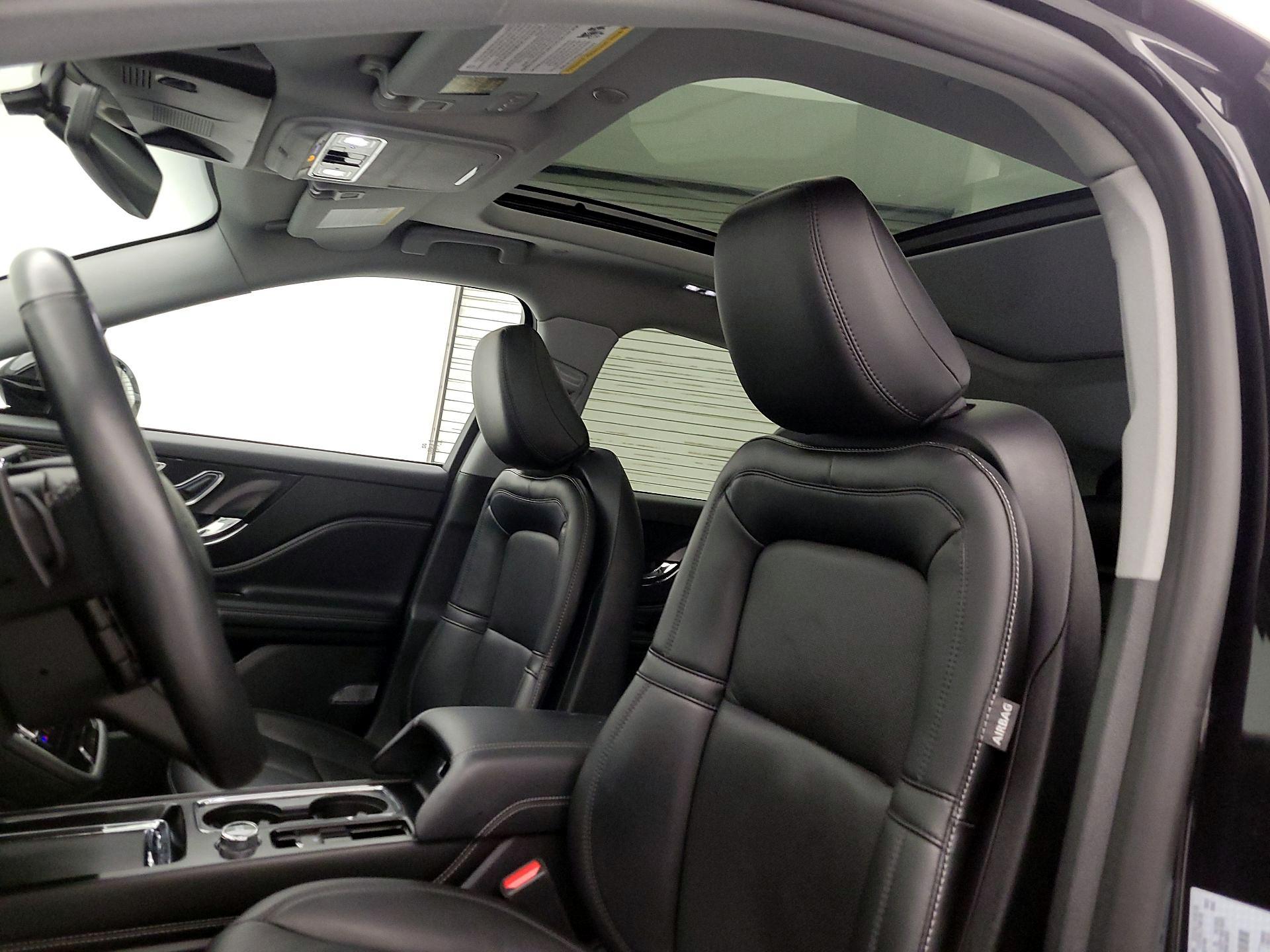 Thumbnail: 2022 Lincoln Corsair - 20