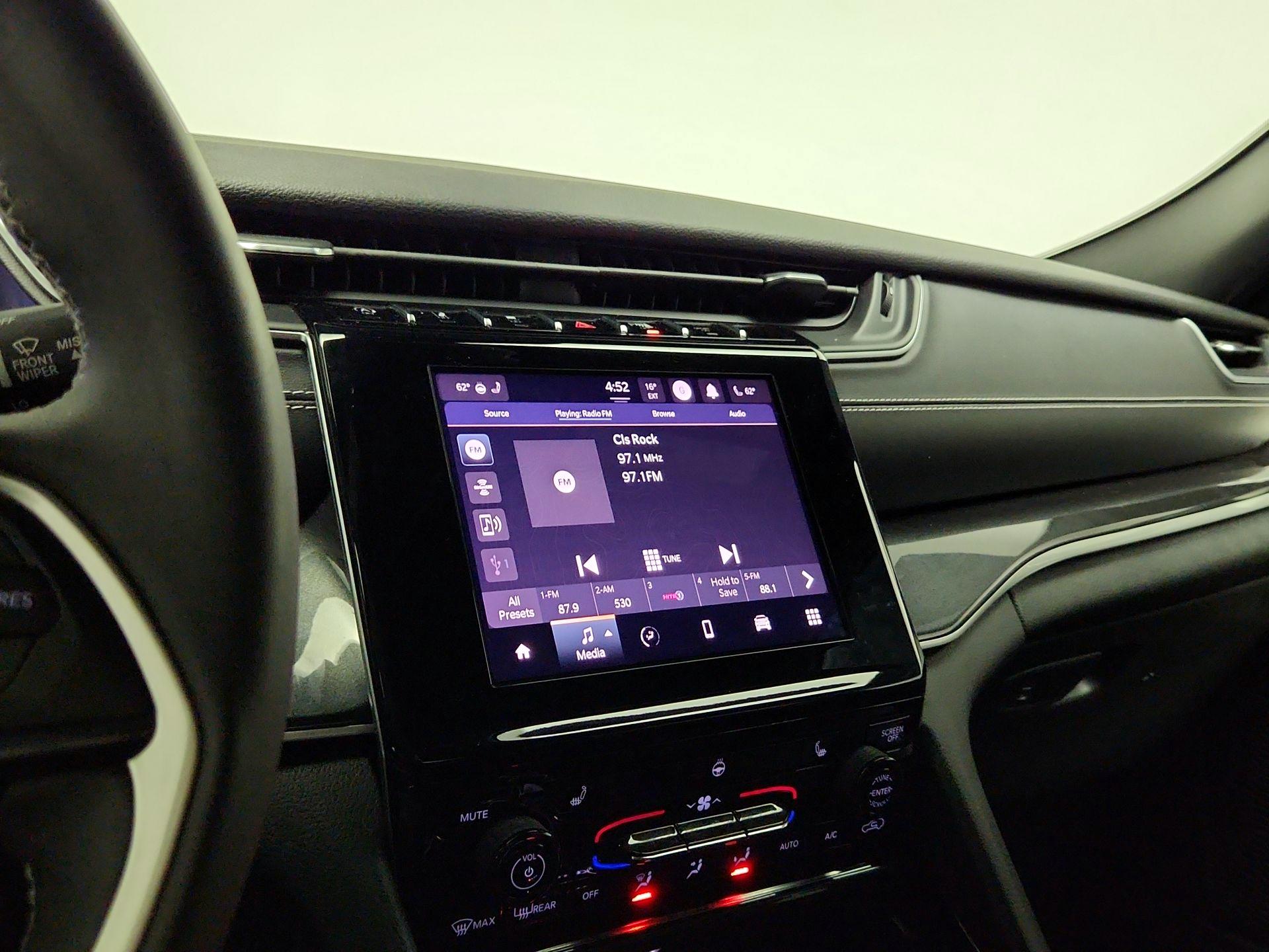 Thumbnail: 2023 Jeep Grand Cherokee L - 15