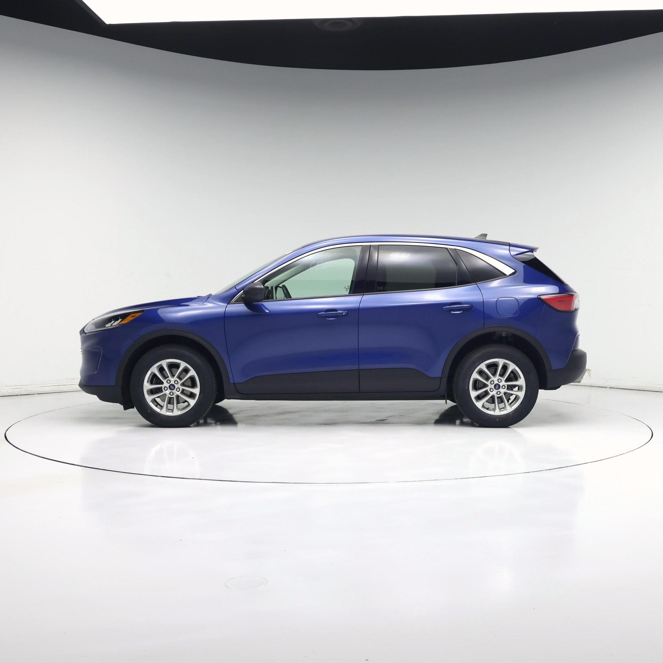 Thumbnail: 2022 Ford Escape - 3