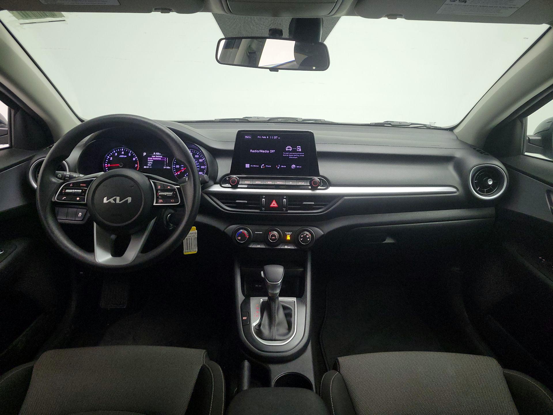 Thumbnail: 2024 Kia Forte - 9