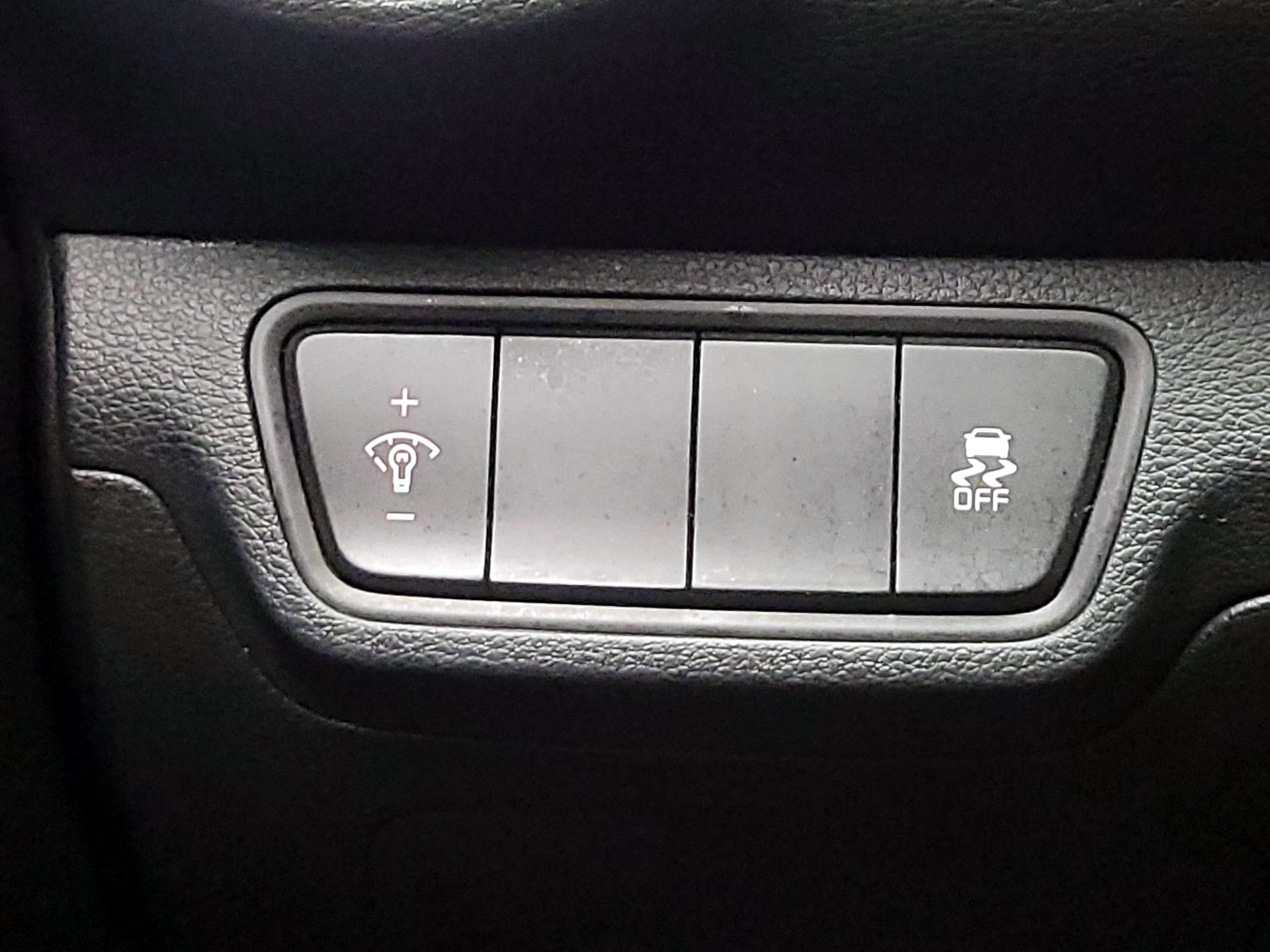 Thumbnail: 2024 Kia Forte - 13