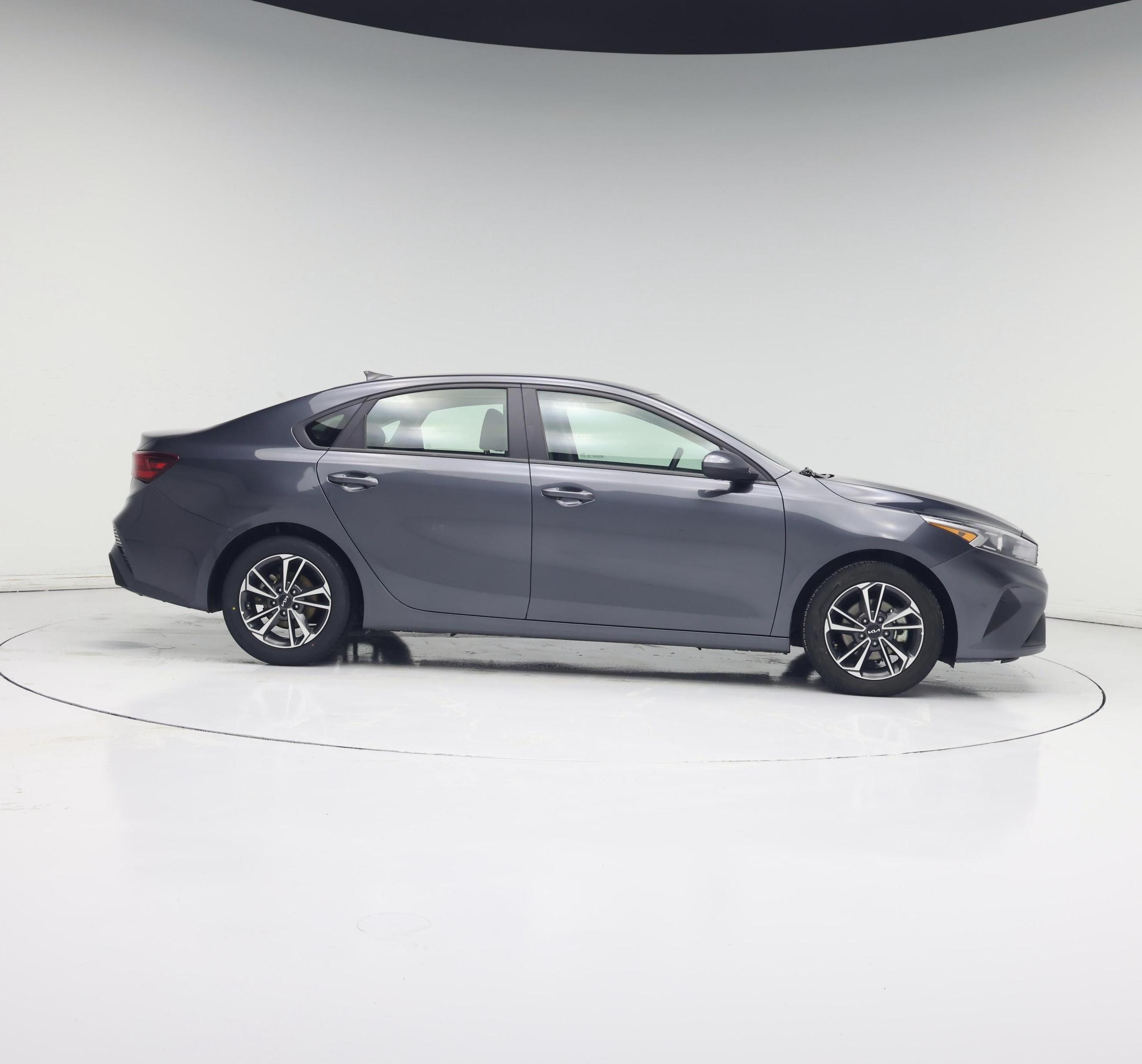 Thumbnail: 2024 Kia Forte - 7