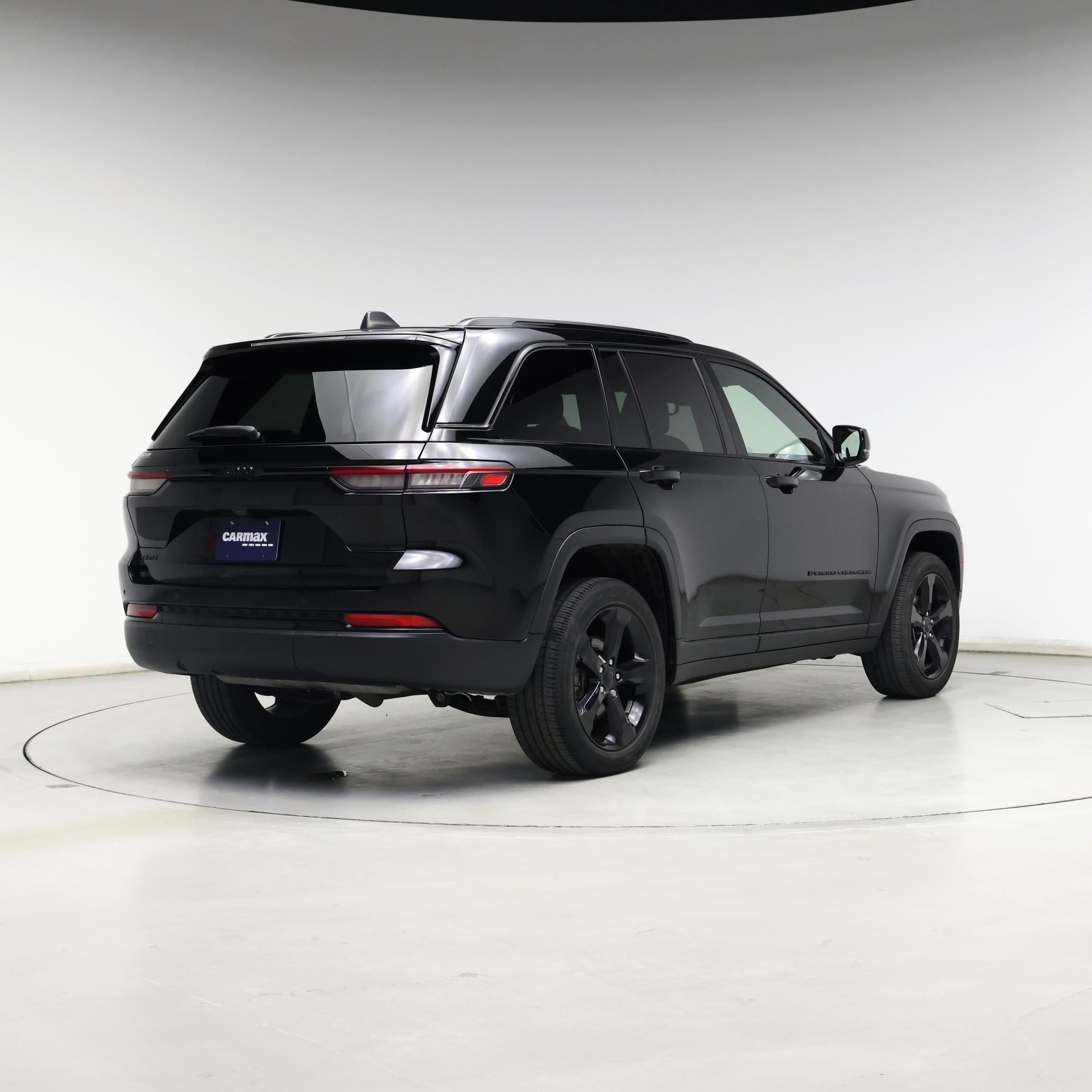 Thumbnail: 2023 Jeep Grand Cherokee - 8