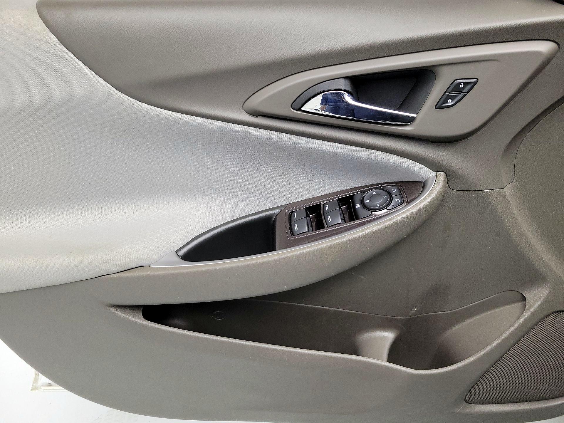 Thumbnail: 2023 Chevrolet Malibu - 12