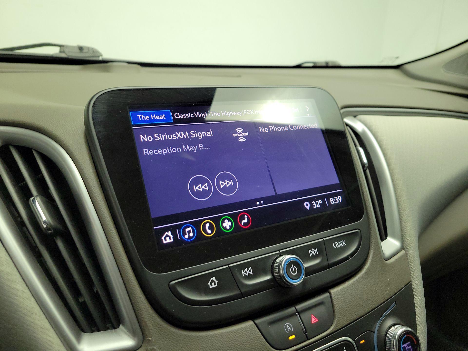 Thumbnail: 2023 Chevrolet Malibu - 14