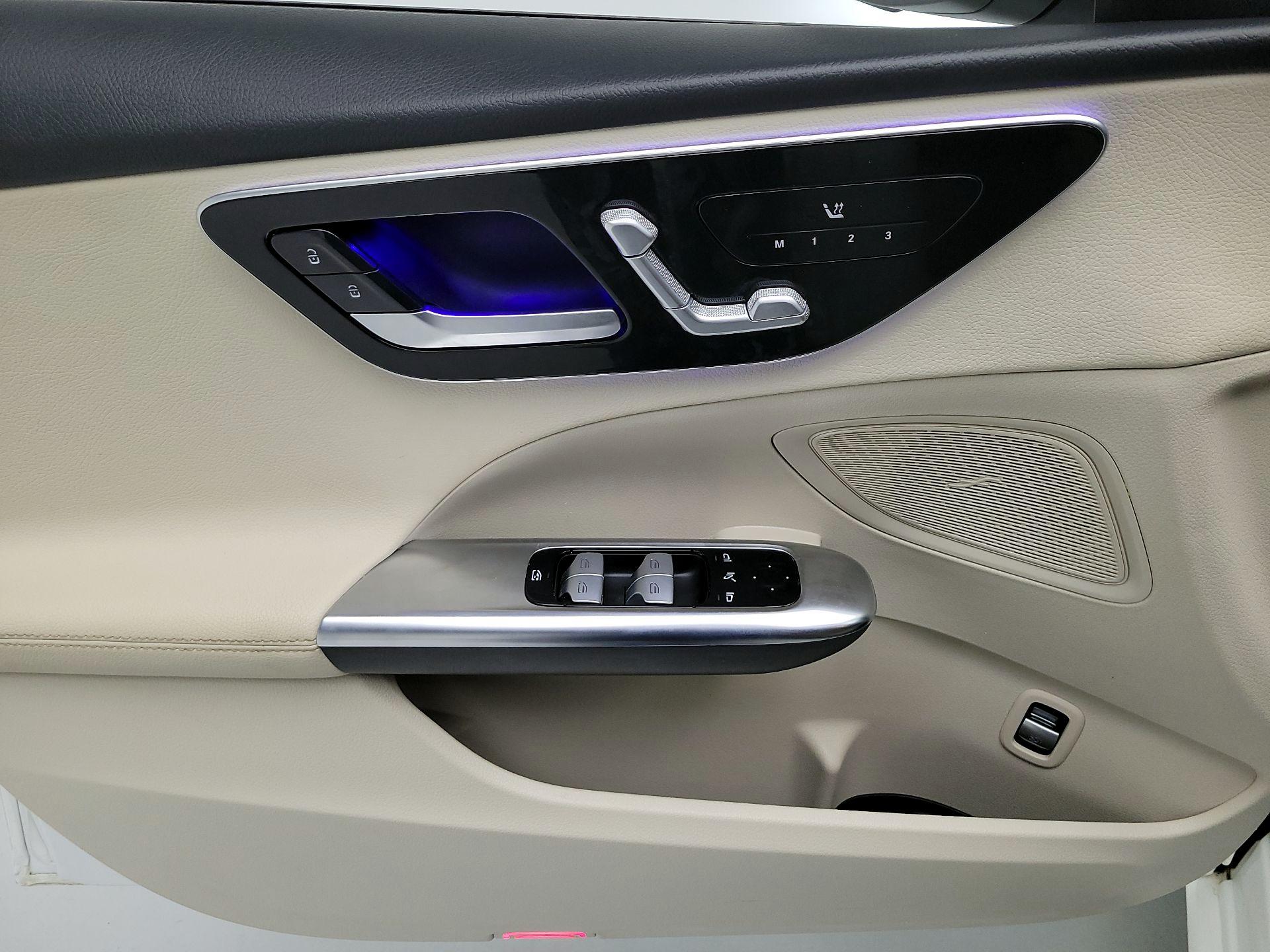 Thumbnail: 2023 Mercedes-Benz C-Class - 12