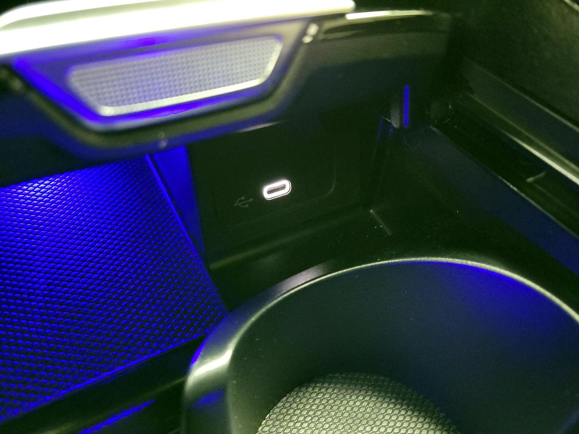 Thumbnail: 2023 Mercedes-Benz C-Class - 17