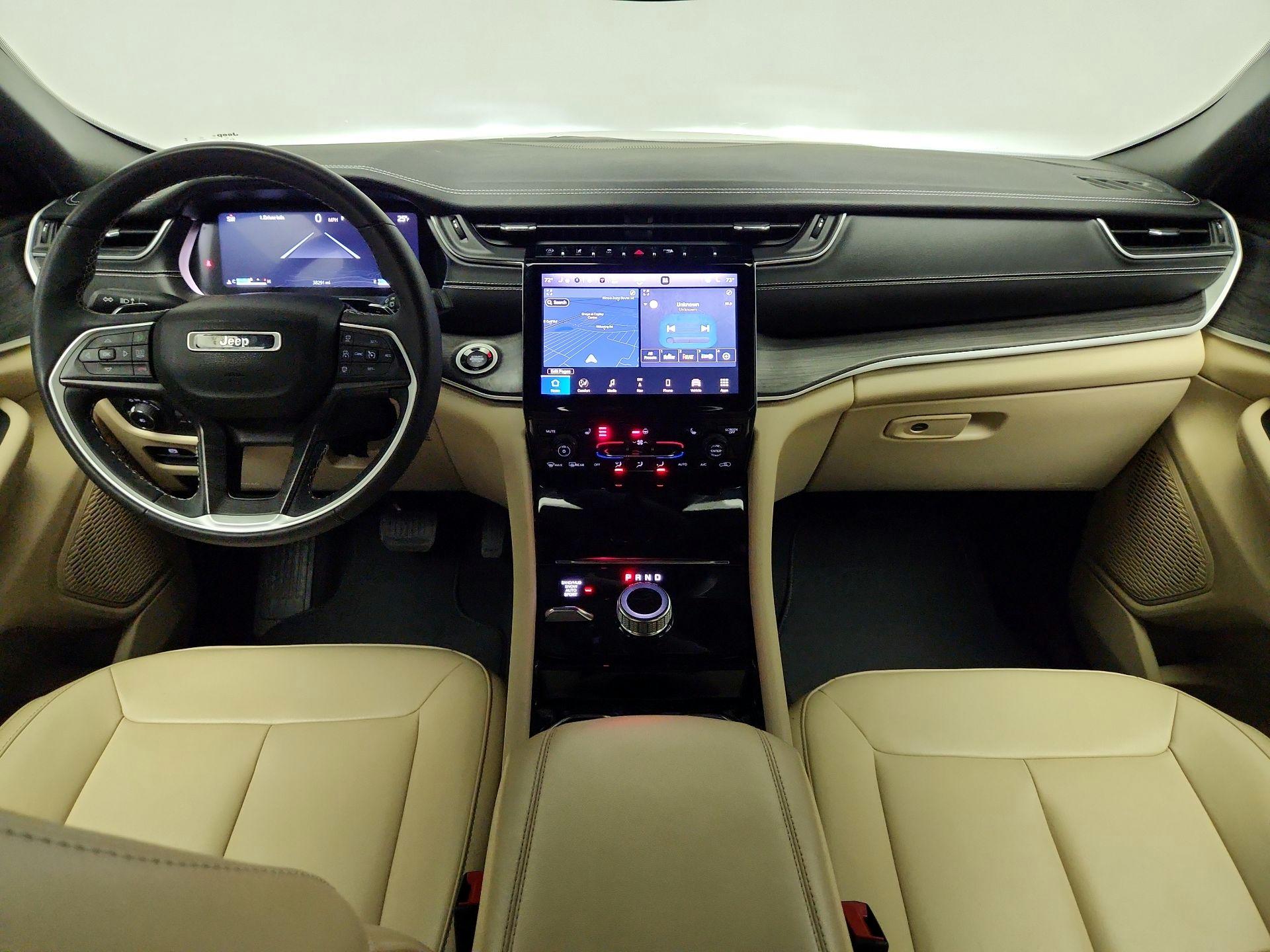 Thumbnail: 2023 Jeep Grand Cherokee - 9