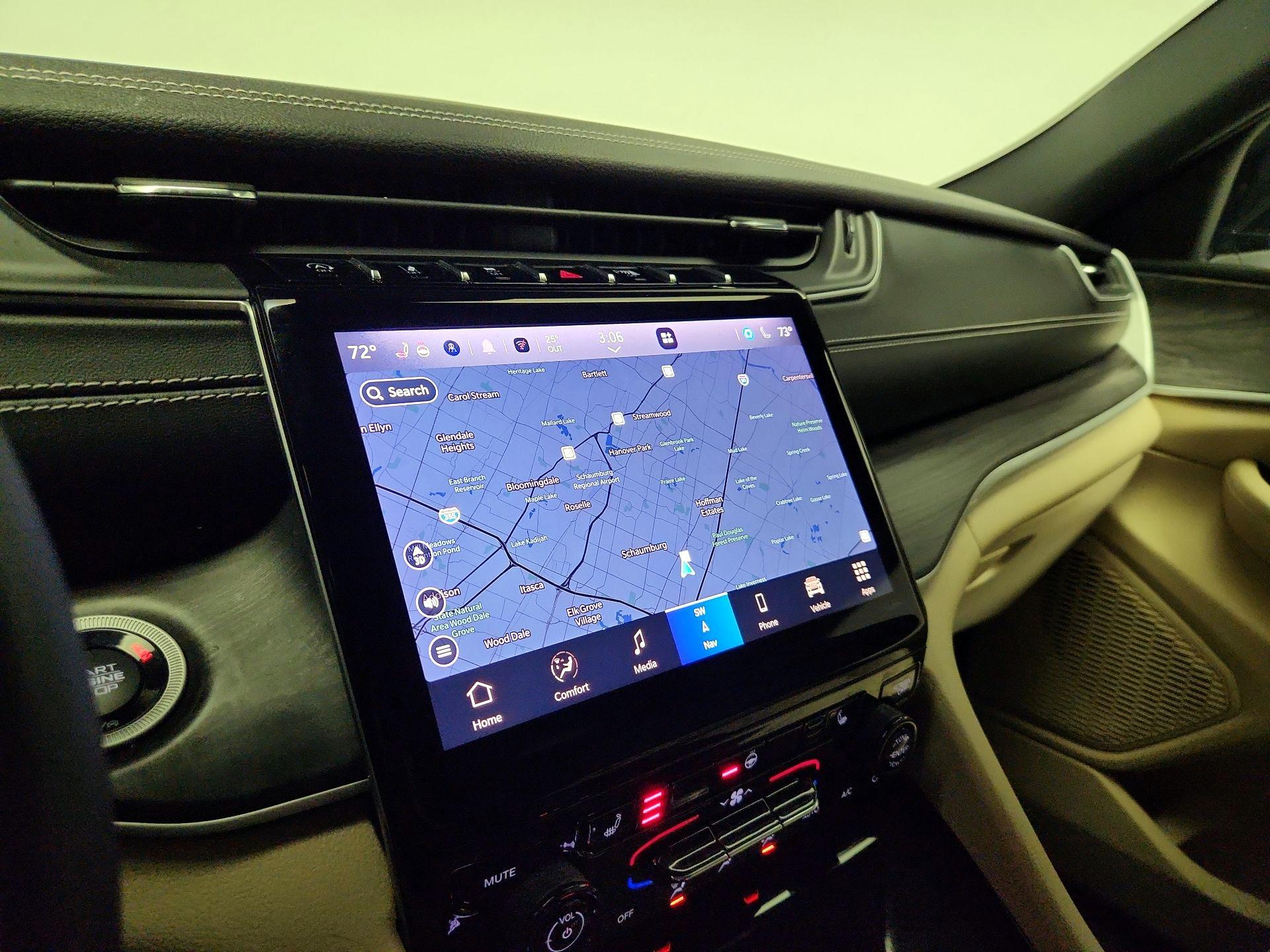 Thumbnail: 2023 Jeep Grand Cherokee - 14