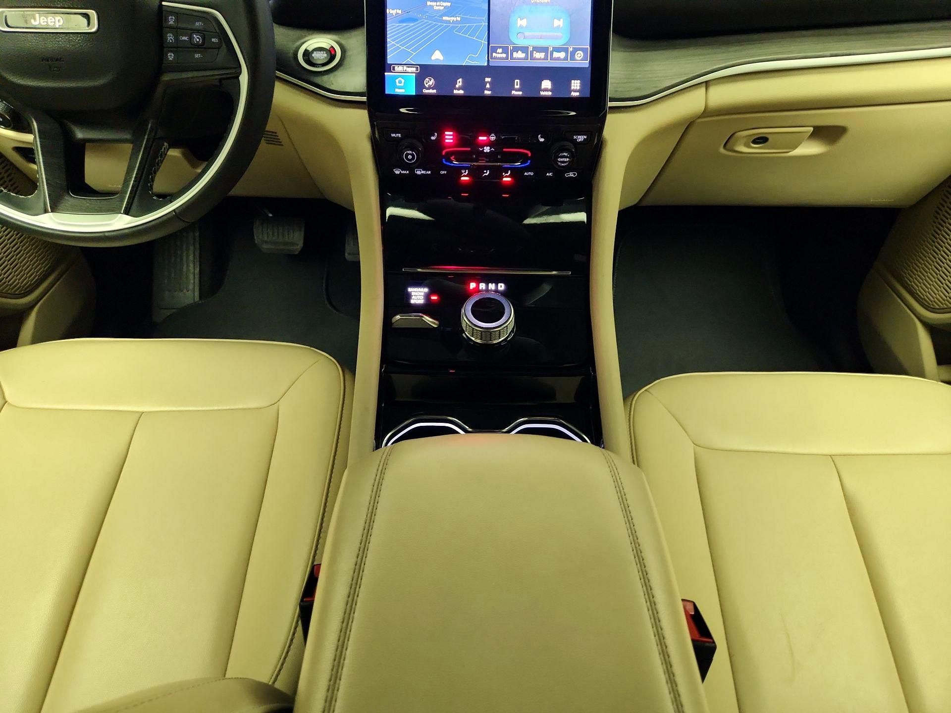 Thumbnail: 2023 Jeep Grand Cherokee - 18