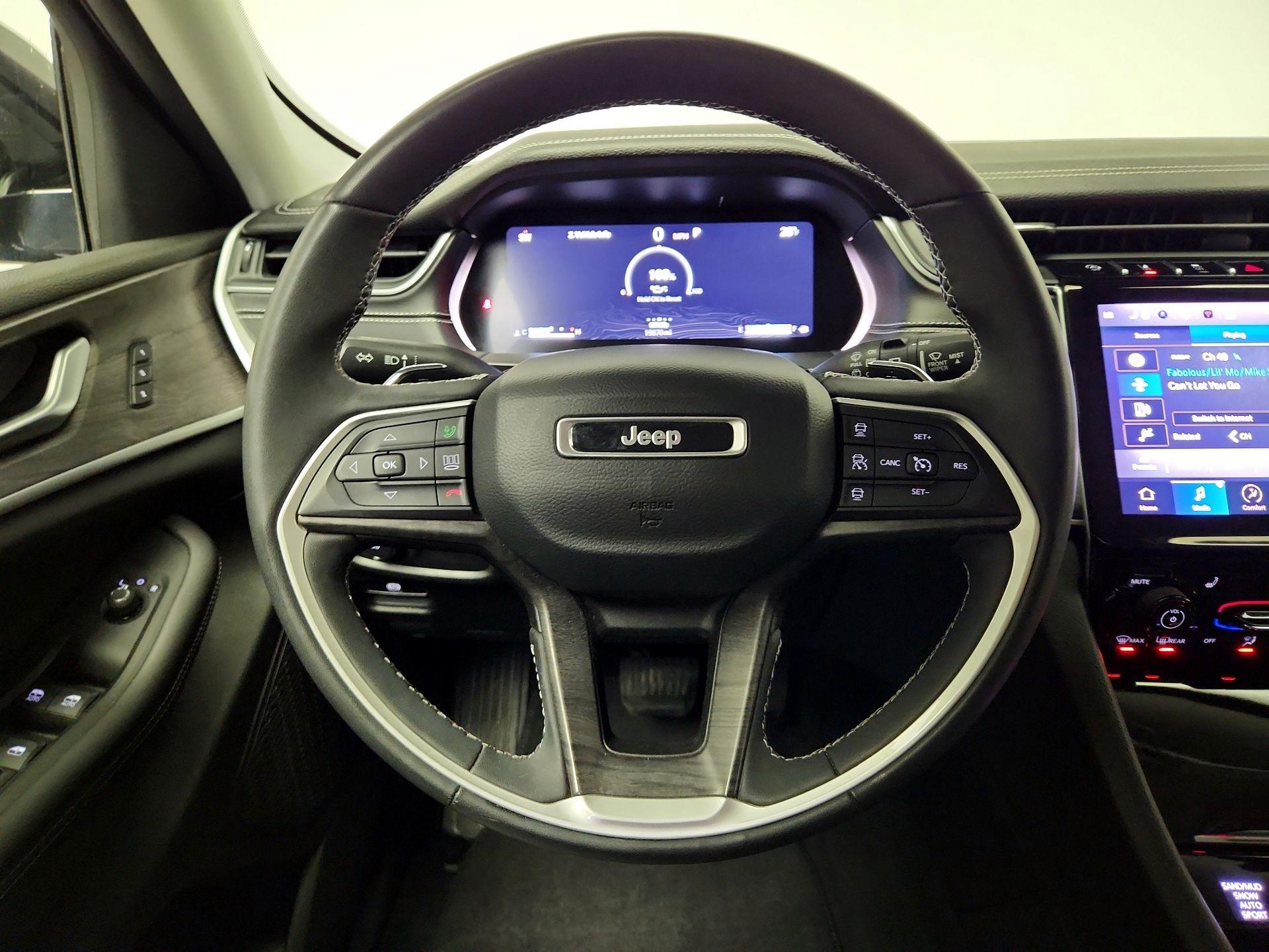 Thumbnail: 2023 Jeep Grand Cherokee - 10