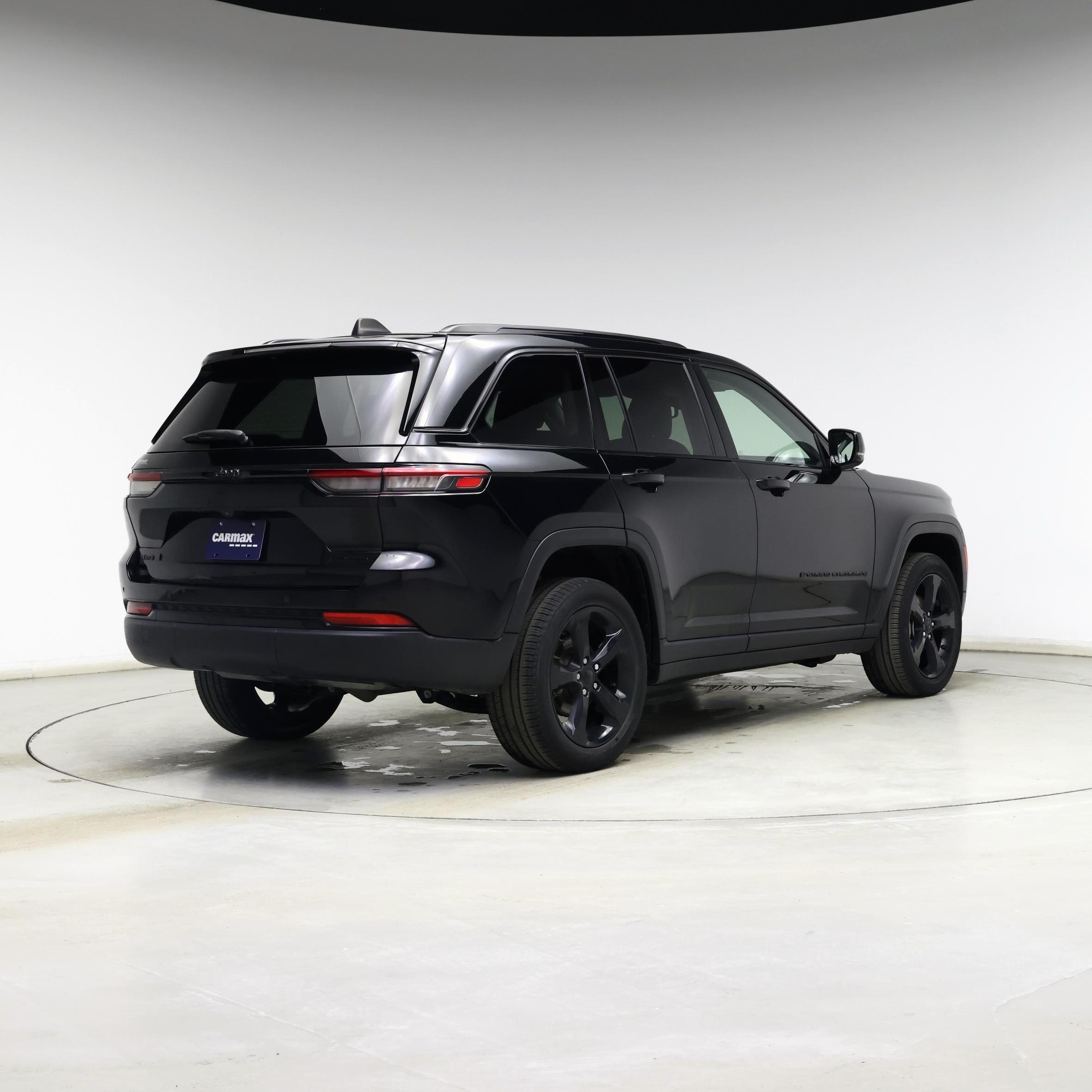 Thumbnail: 2023 Jeep Grand Cherokee - 8