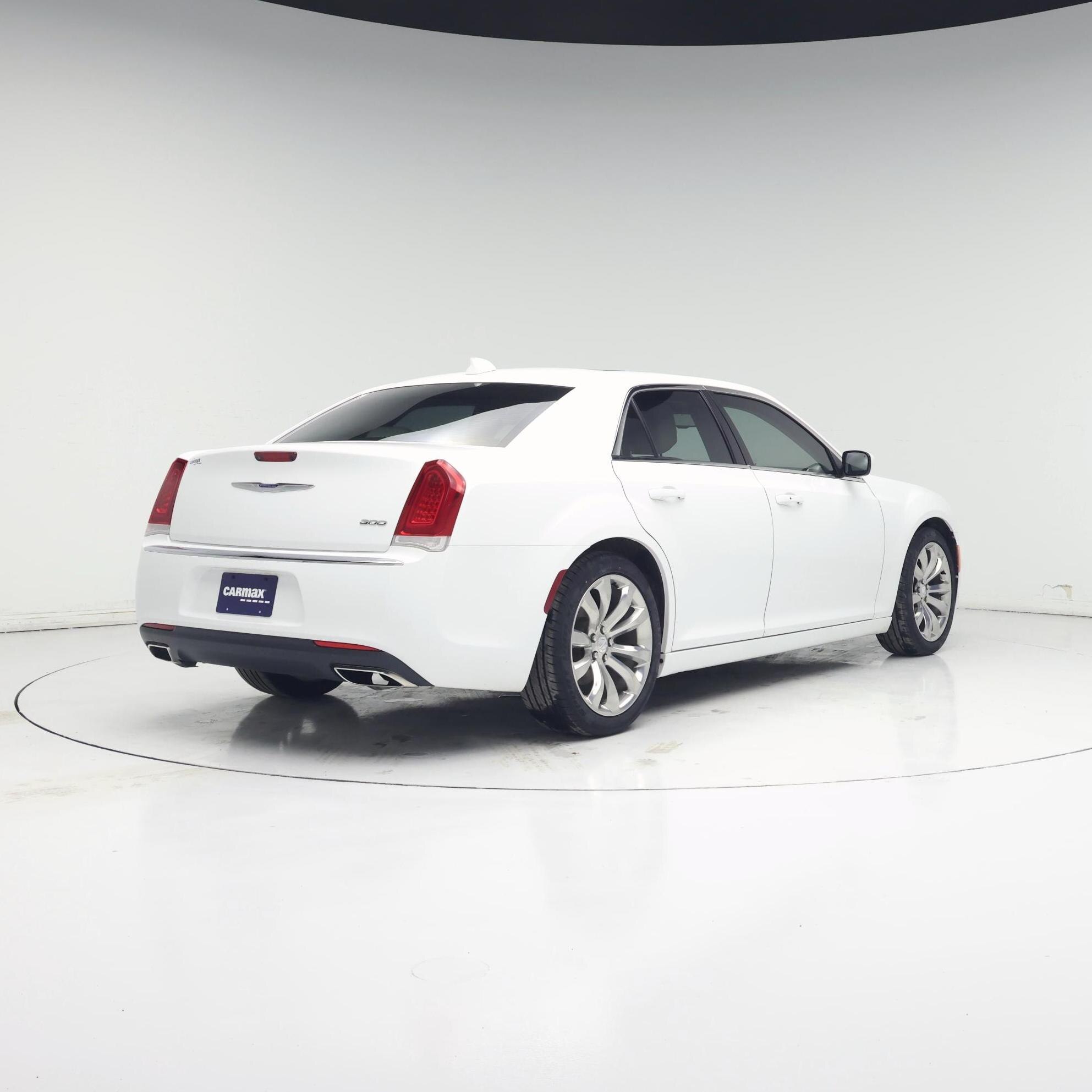 Thumbnail: 2020 Chrysler 300 - 8