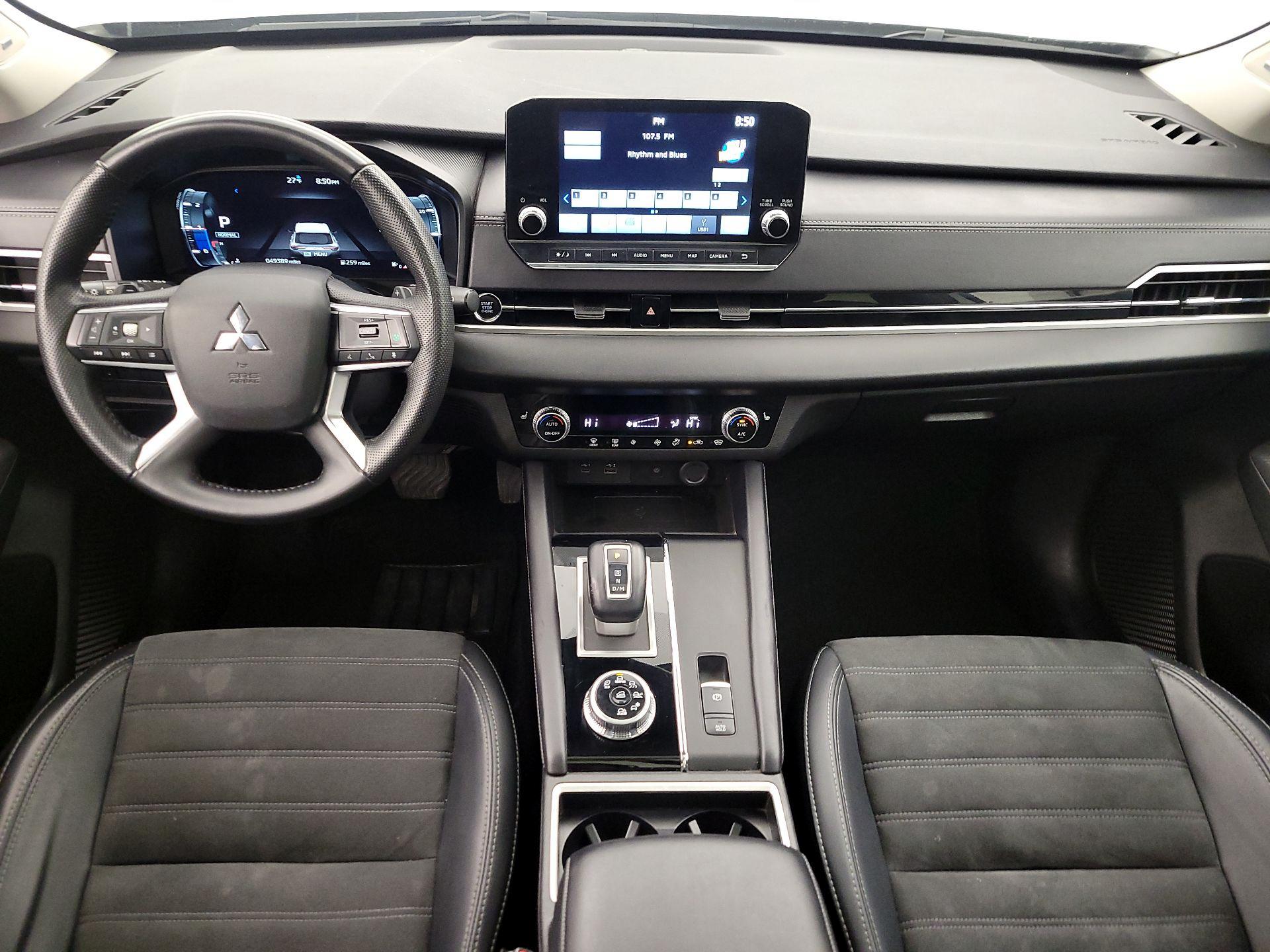 Thumbnail: 2024 Mitsubishi Outlander - 9