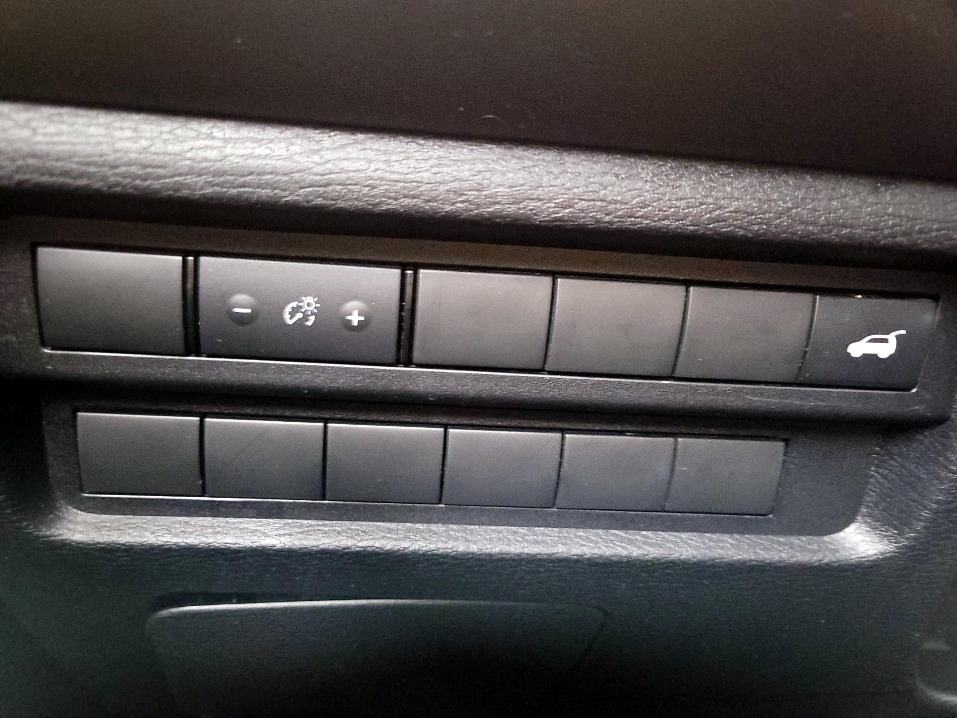 Thumbnail: 2024 Mitsubishi Outlander - 13