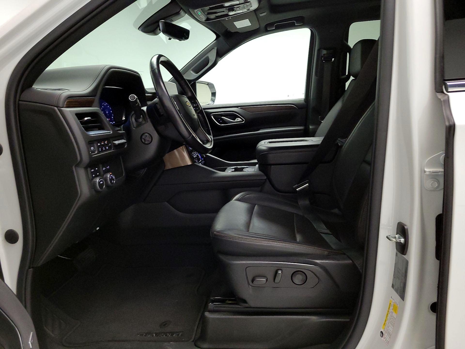 Thumbnail: 2022 Chevrolet Tahoe - 11