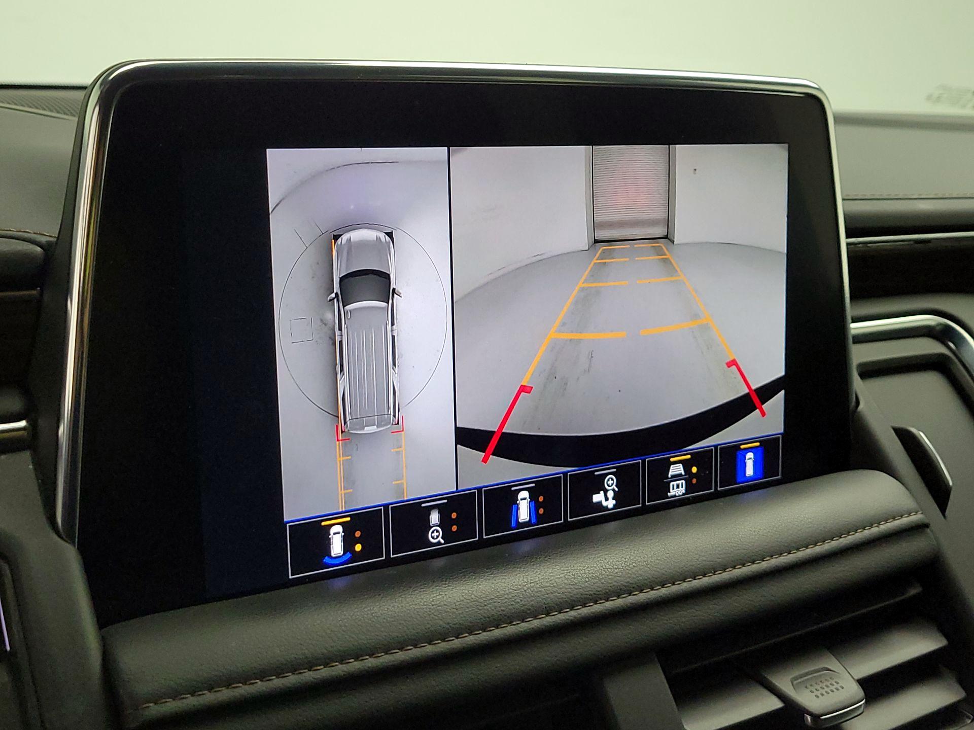 Thumbnail: 2022 Chevrolet Tahoe - 14