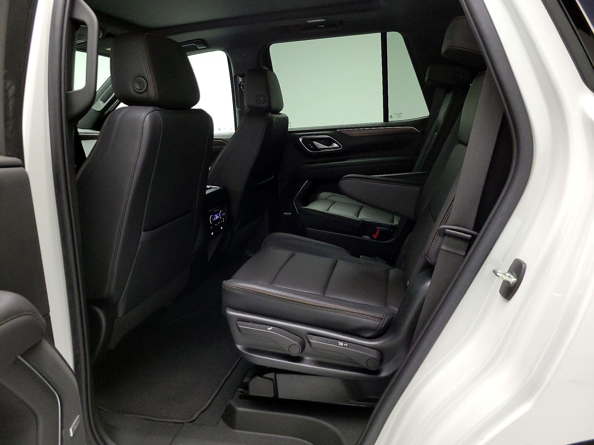 Thumbnail: 2022 Chevrolet Tahoe - 19