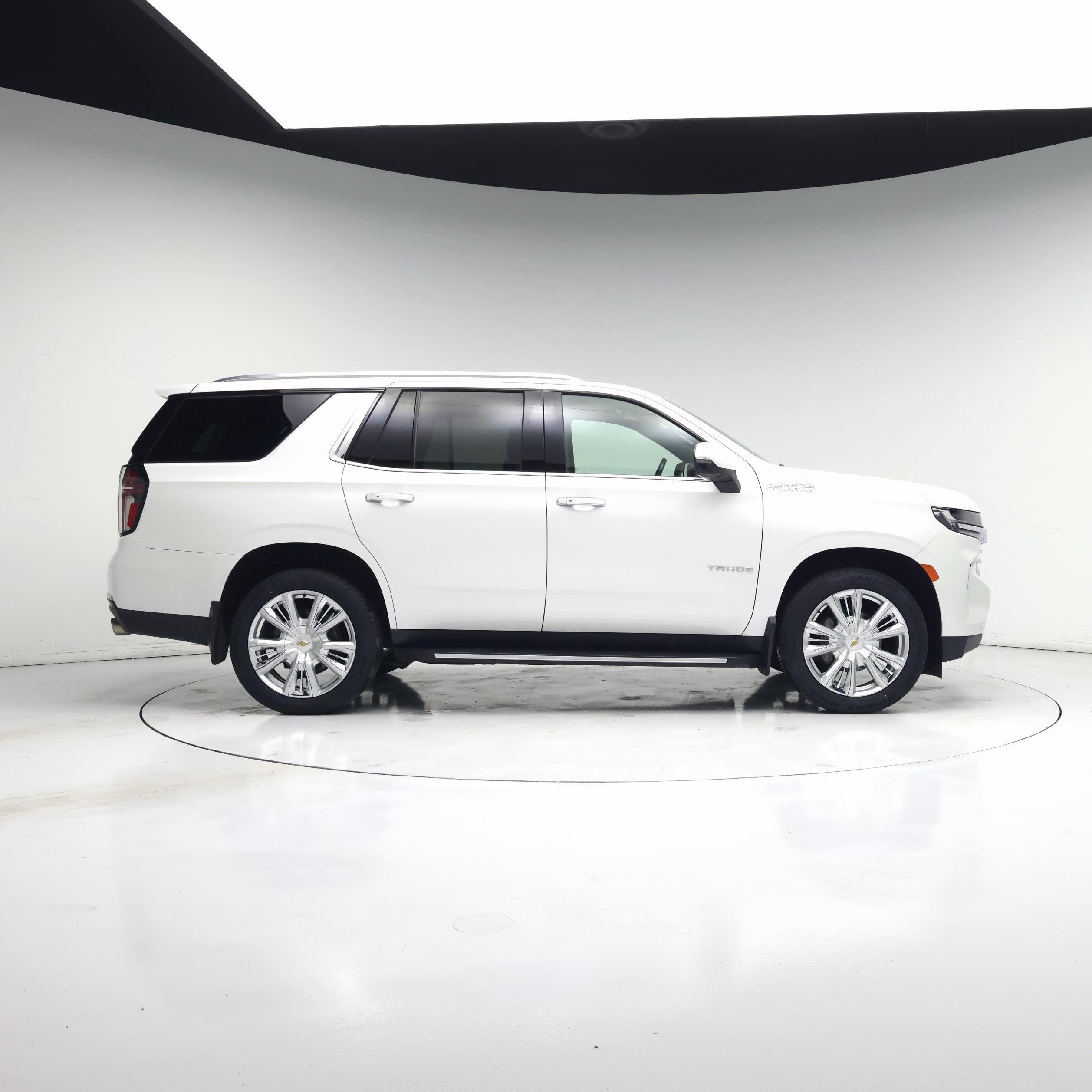 Thumbnail: 2022 Chevrolet Tahoe - 7