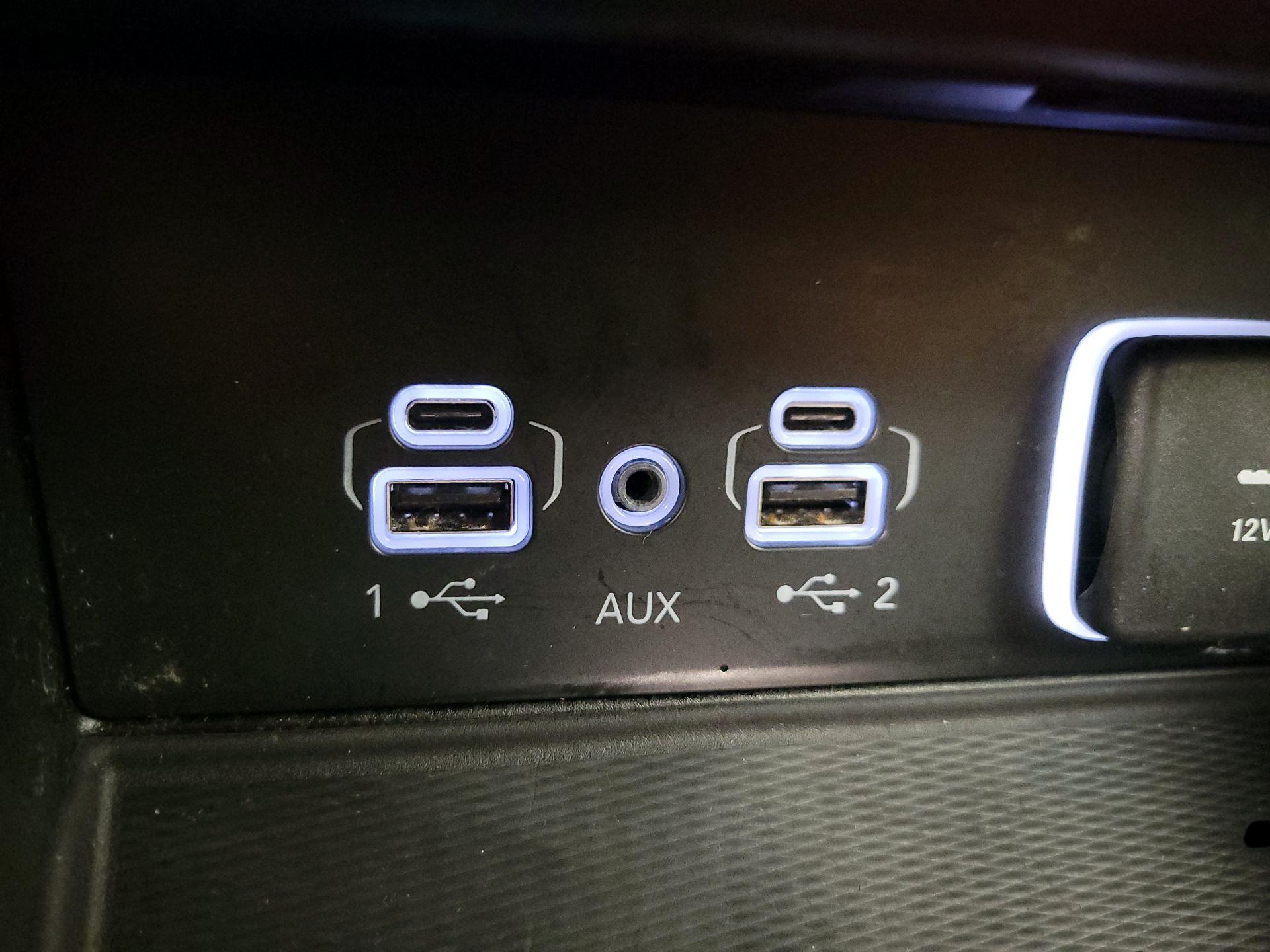 Thumbnail: 2023 Jeep Grand Cherokee - 18