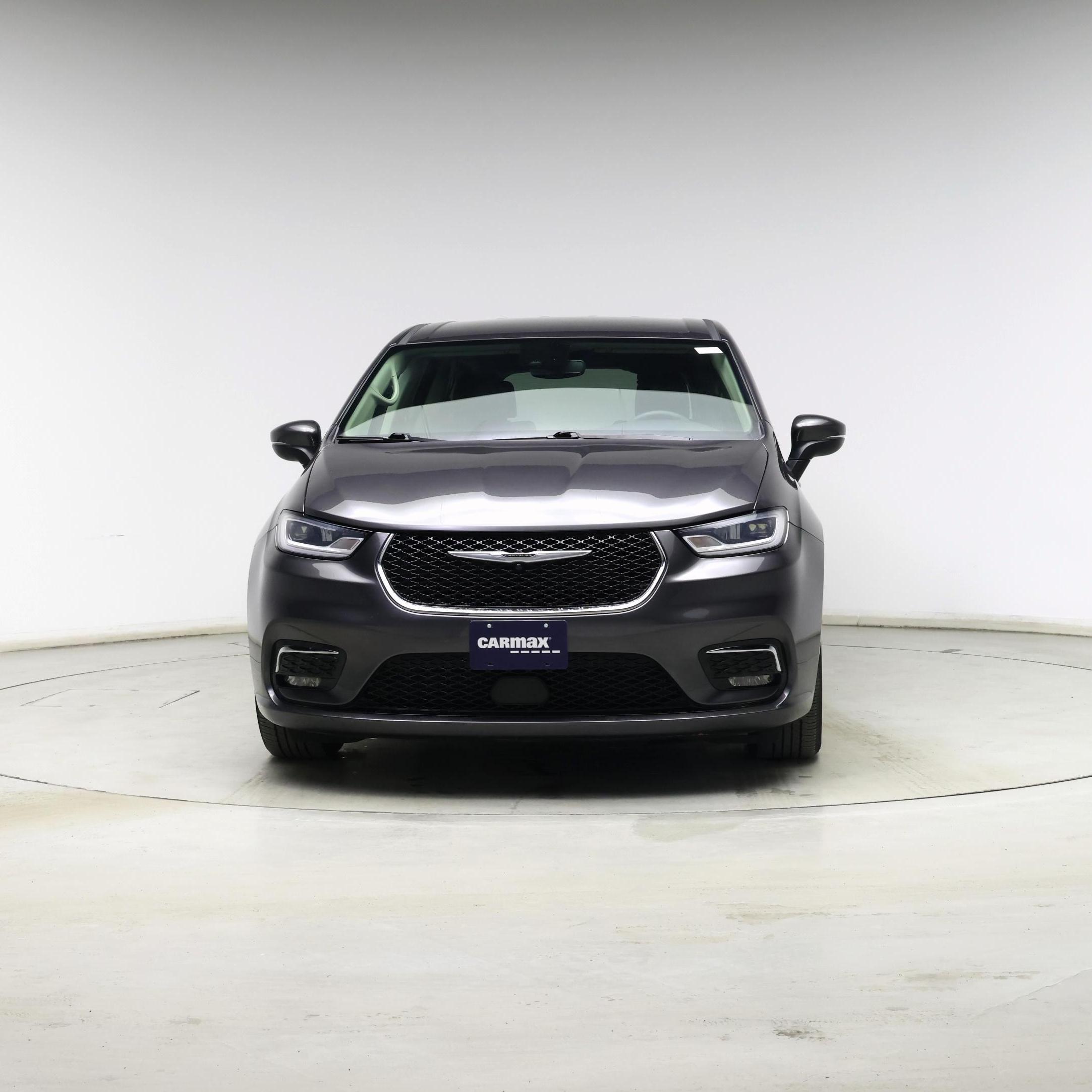 Thumbnail: 2023 Chrysler Pacifica - 5