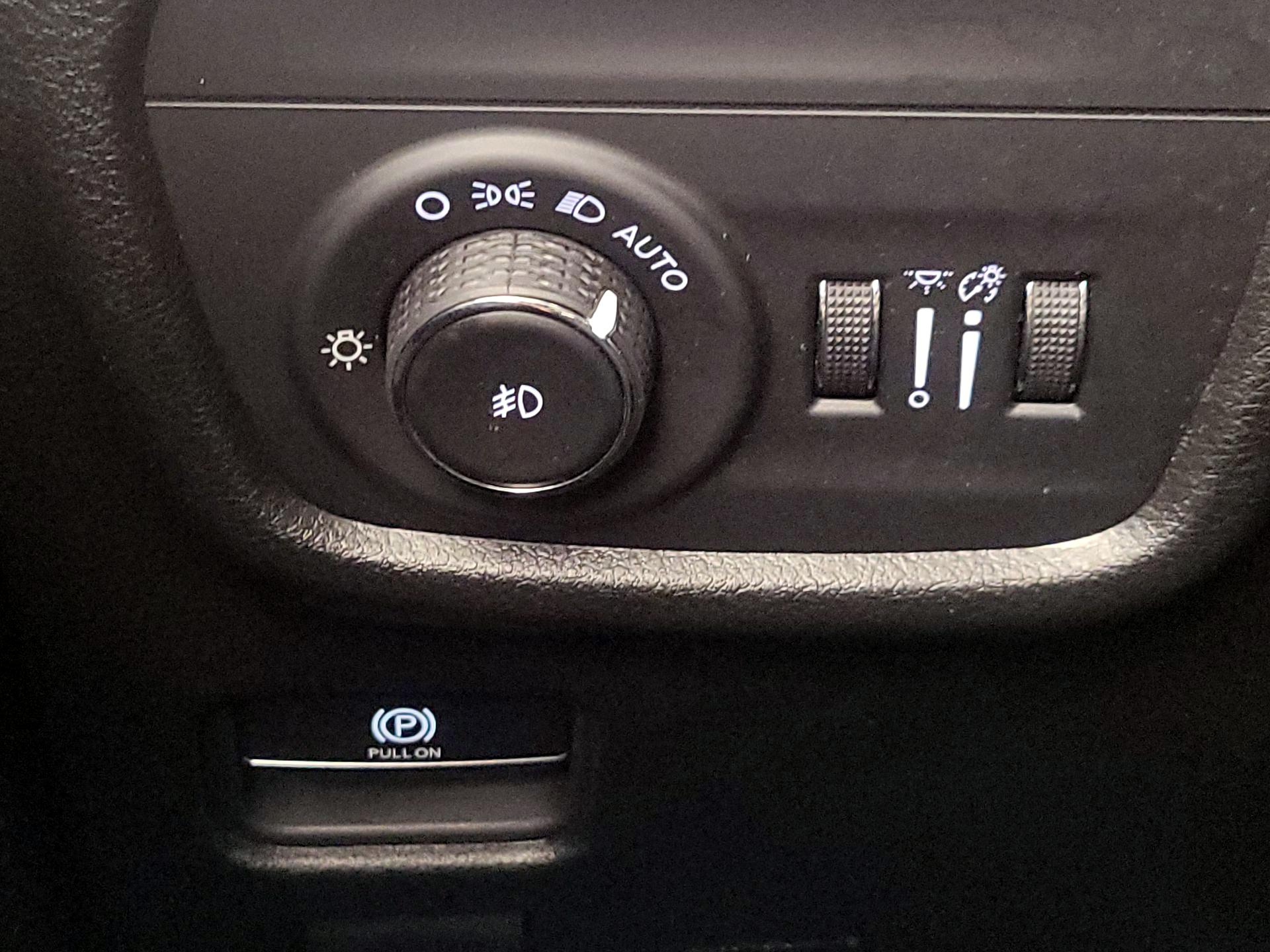 Thumbnail: 2023 Jeep Grand Cherokee - 13