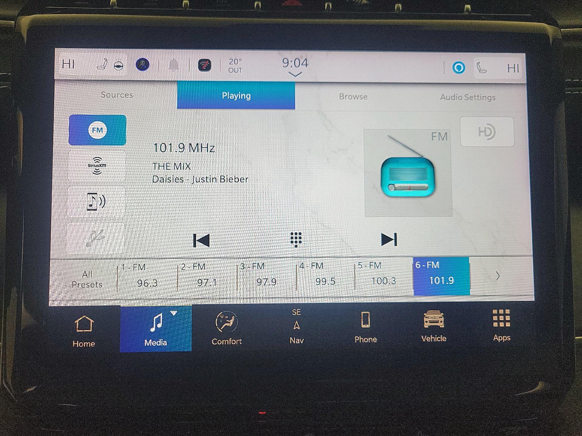 Thumbnail: 2023 Jeep Grand Cherokee - 16