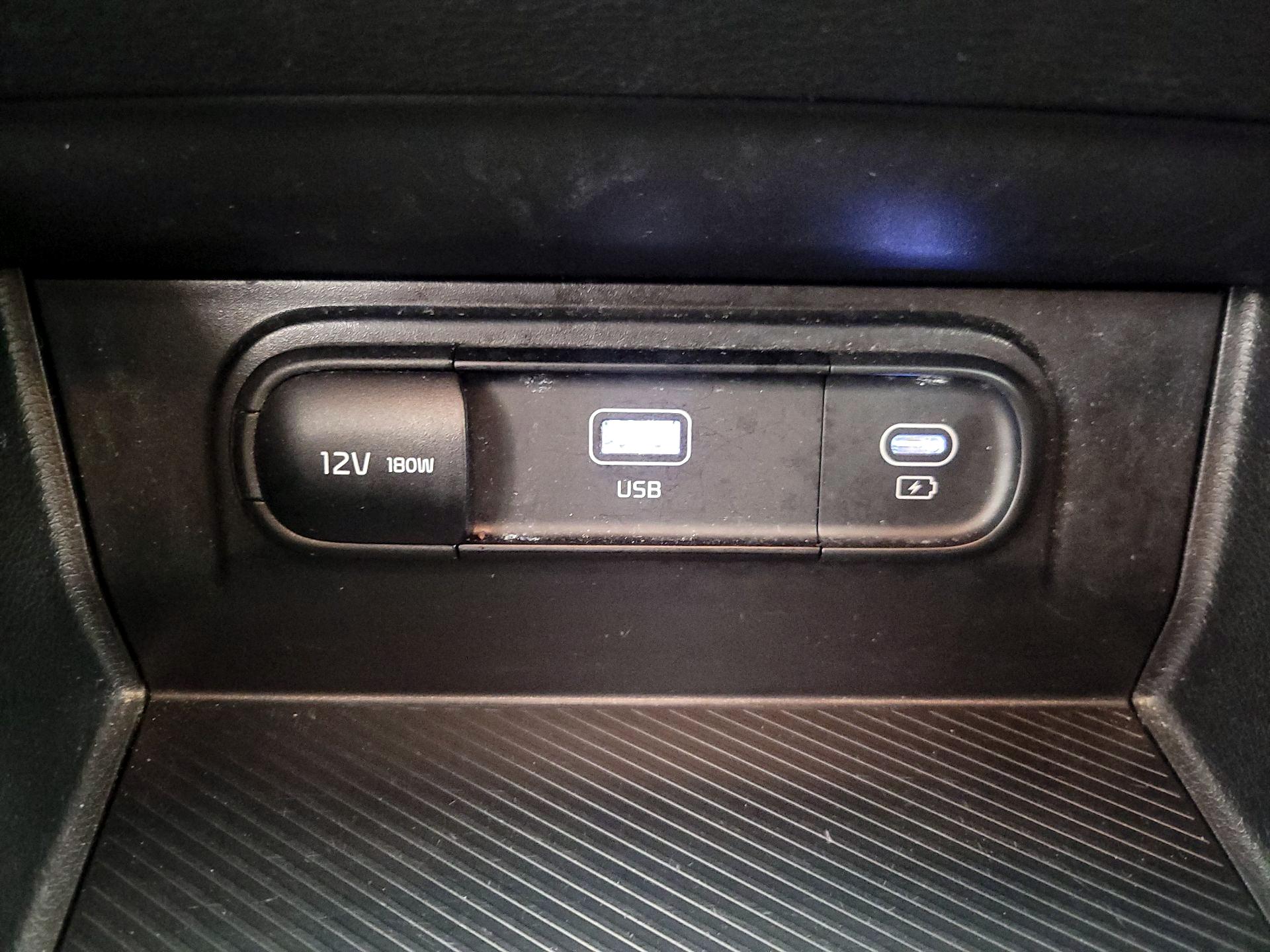 Thumbnail: 2024 Kia Sportage - 18