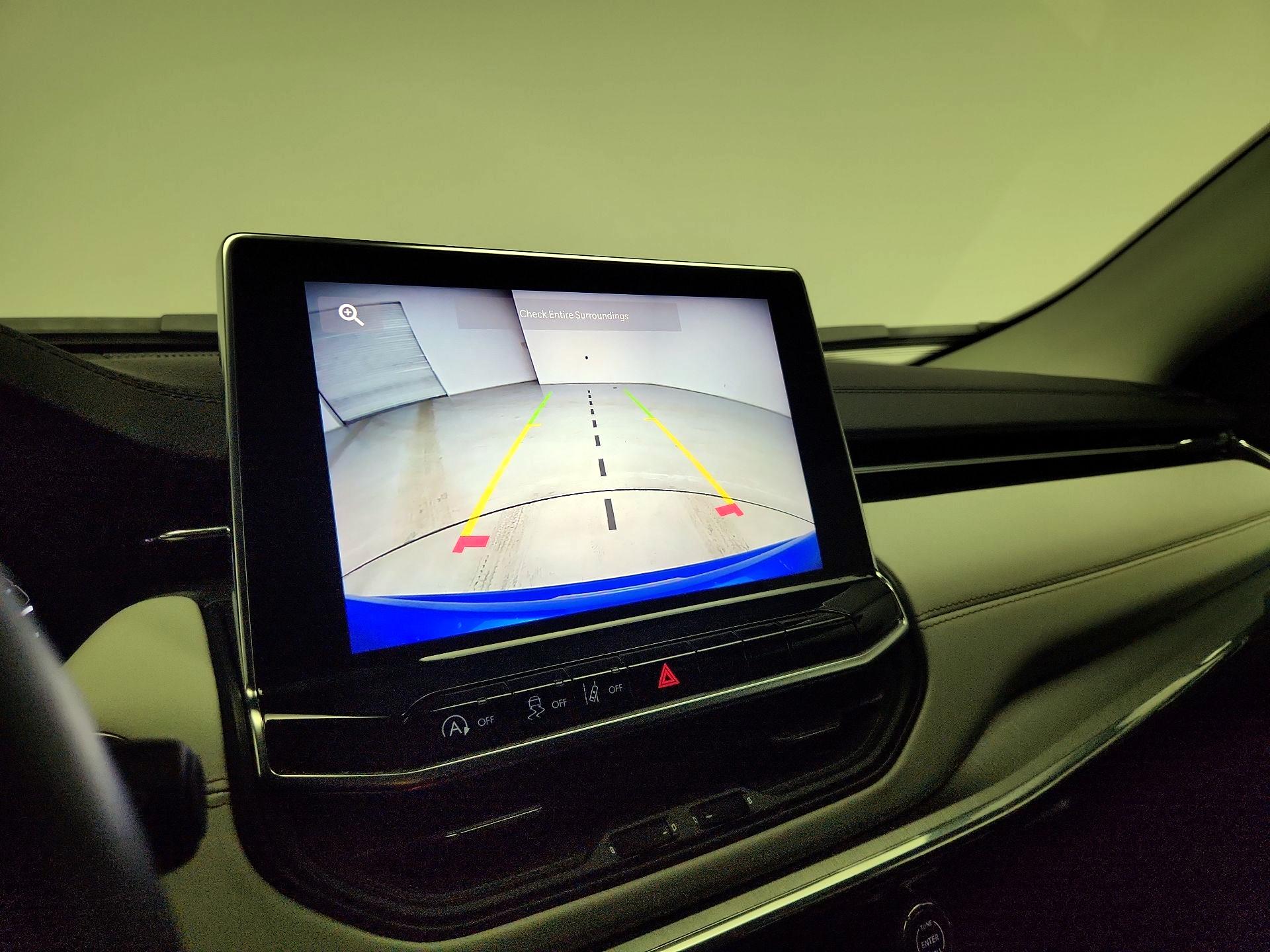 Thumbnail: 2022 Jeep Compass - 14