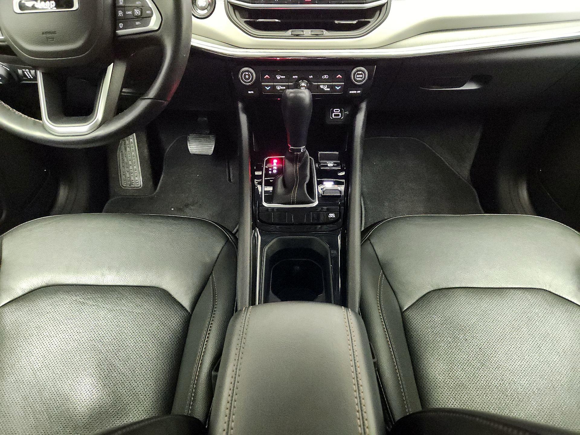 Thumbnail: 2022 Jeep Compass - 17