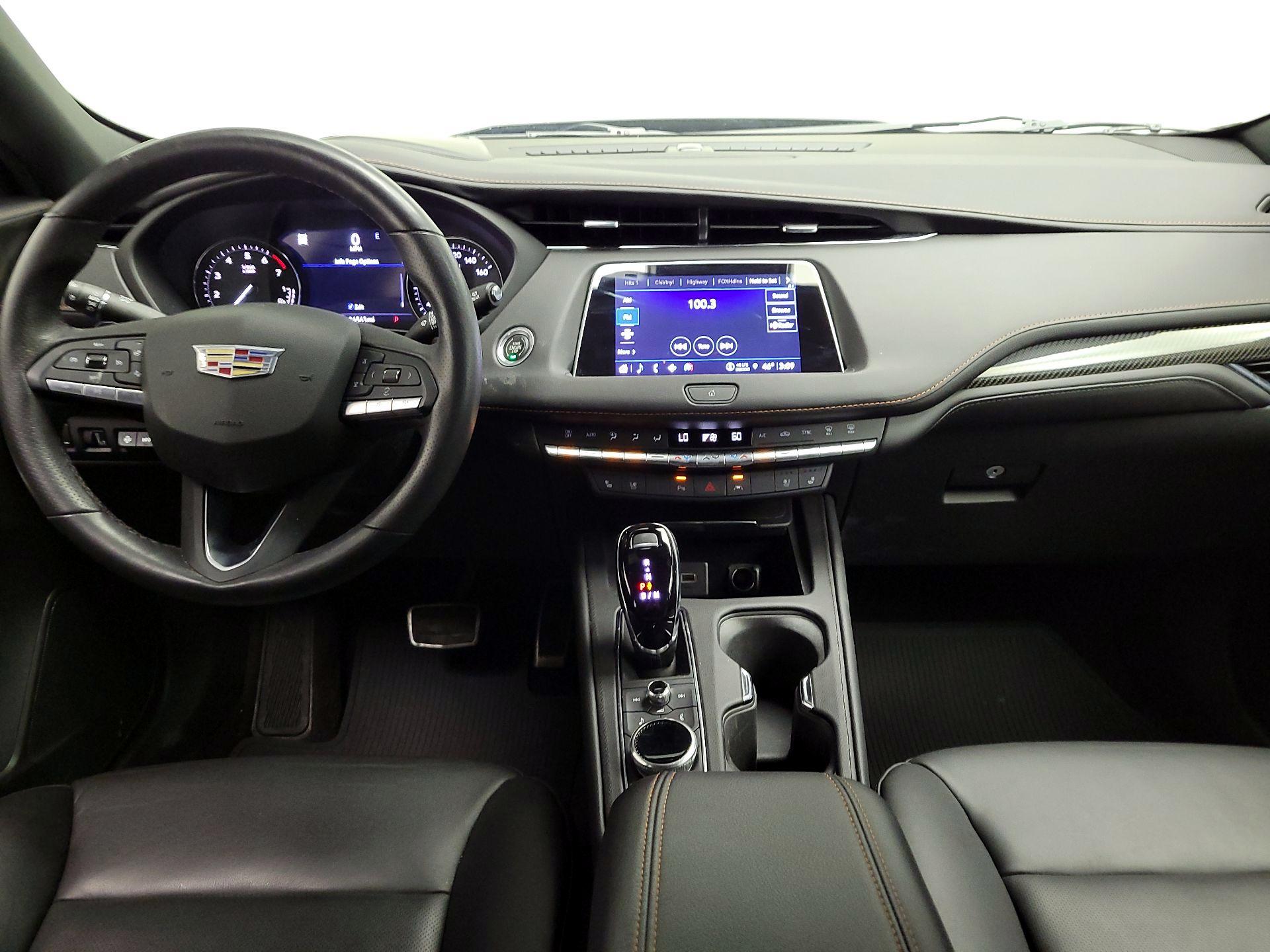 Thumbnail: 2023 Cadillac XT4 - 9